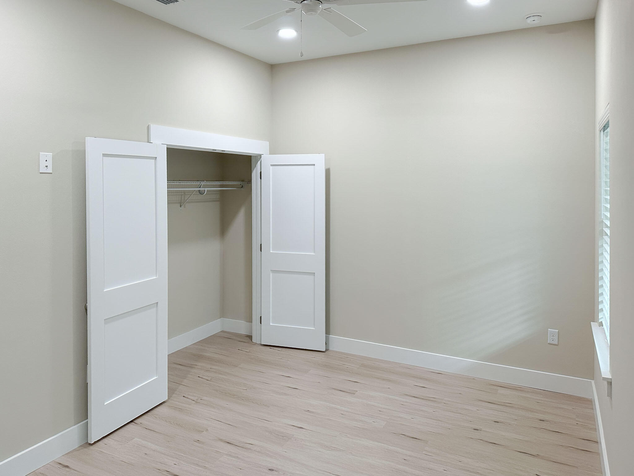 KELLYS 3RD ADDN TO DESTIN - Residential Lease