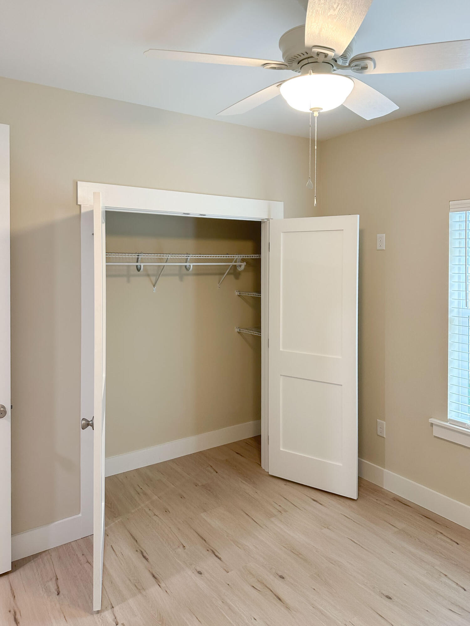 KELLYS 3RD ADDN TO DESTIN - Residential Lease