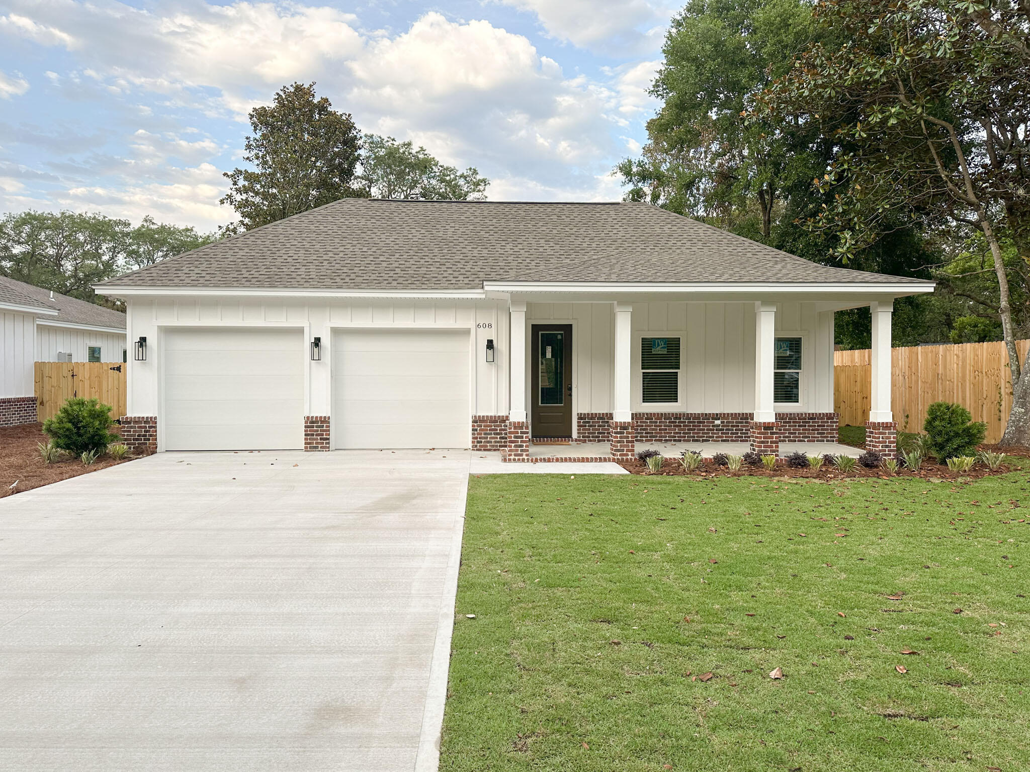 KELLYS 3RD ADDN TO DESTIN - Residential Lease