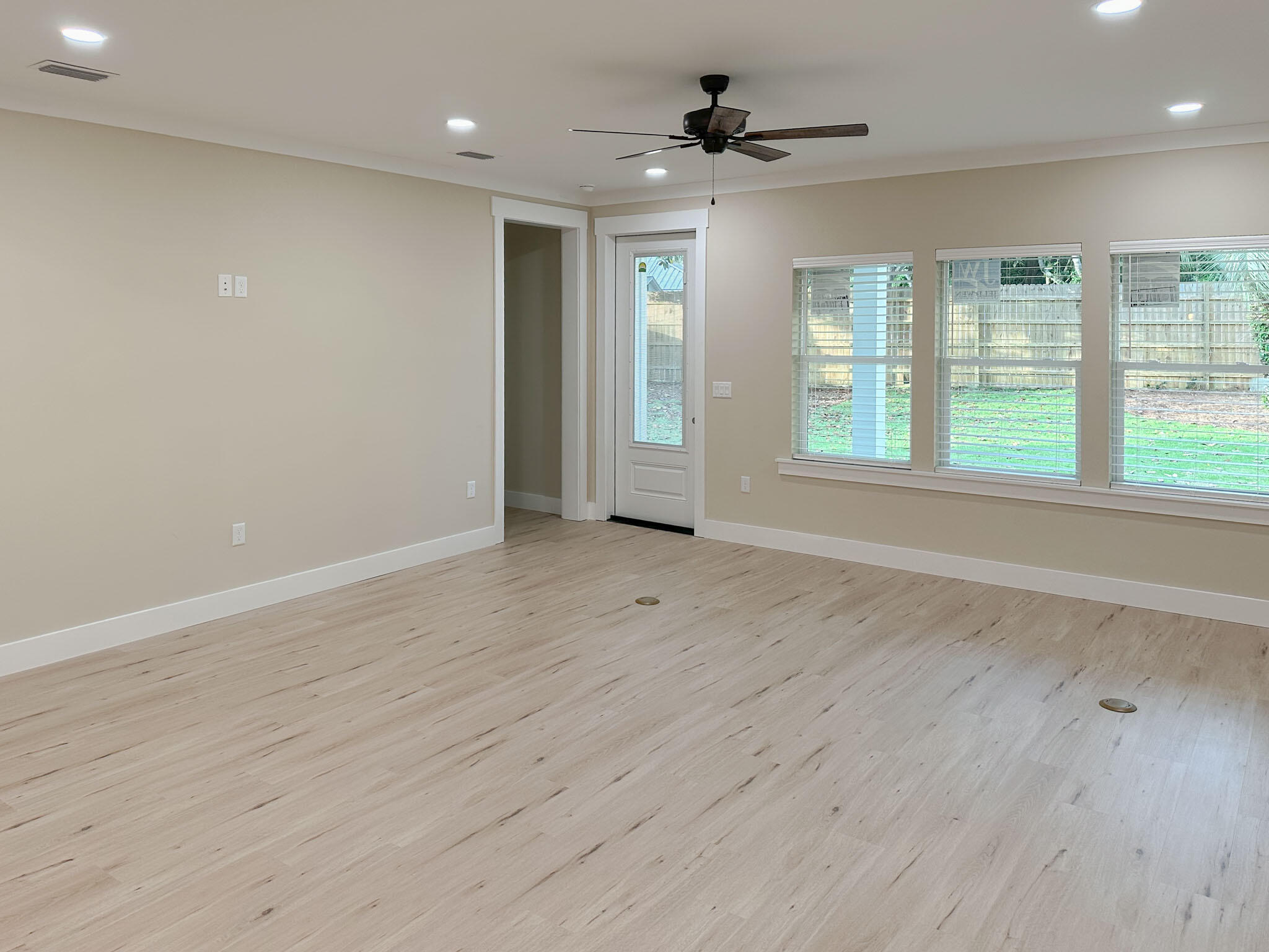 KELLYS 3RD ADDN TO DESTIN - Residential Lease