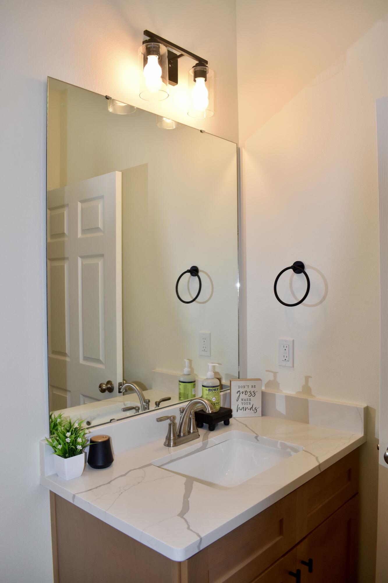 METES & BOUNDS - Residential Lease