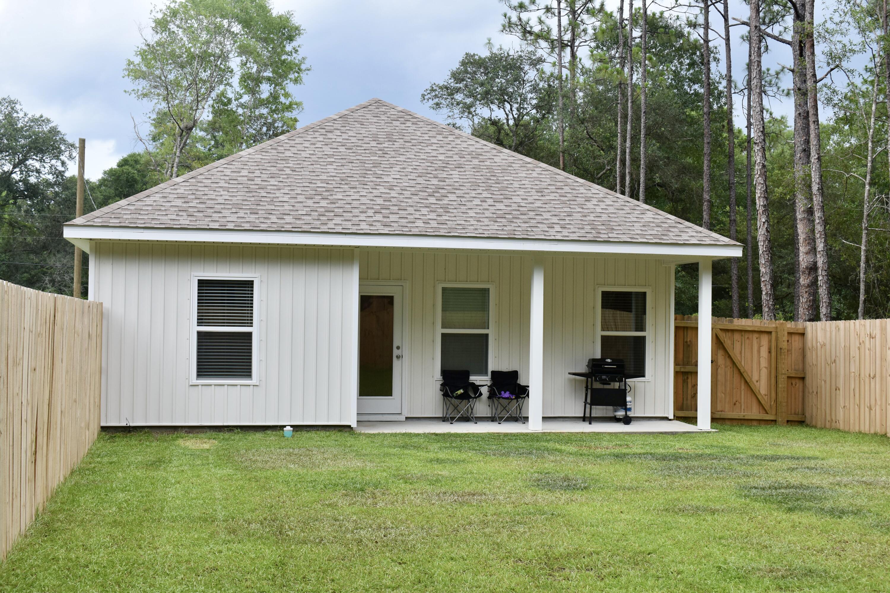 METES & BOUNDS - Residential Lease