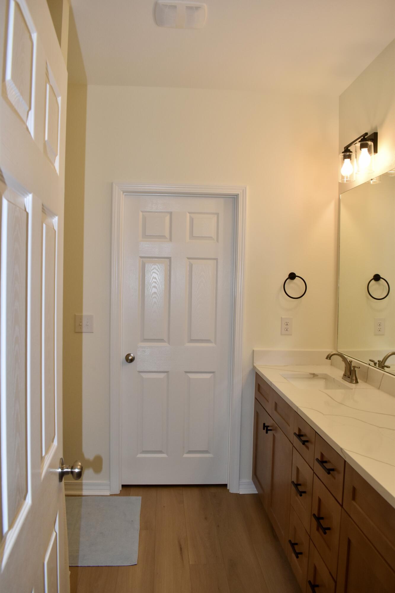 METES & BOUNDS - Residential Lease