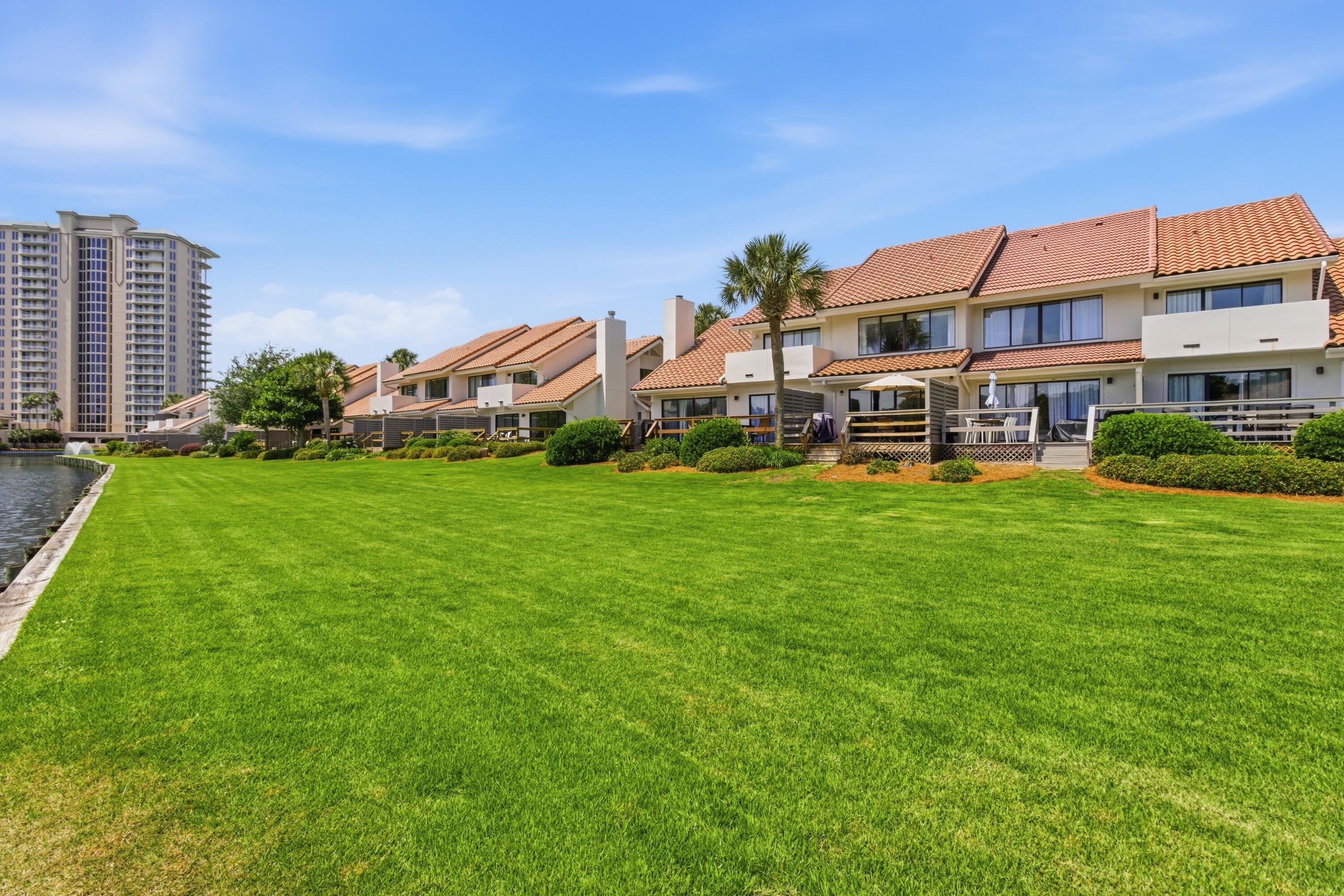 BEACHWALK VILLAS PH 10 - Residential
