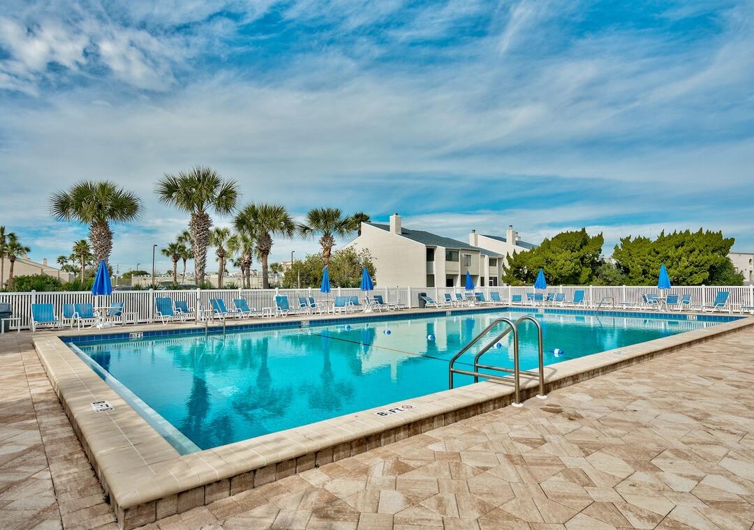 SHORELINE TOWERS 3 - Residential
