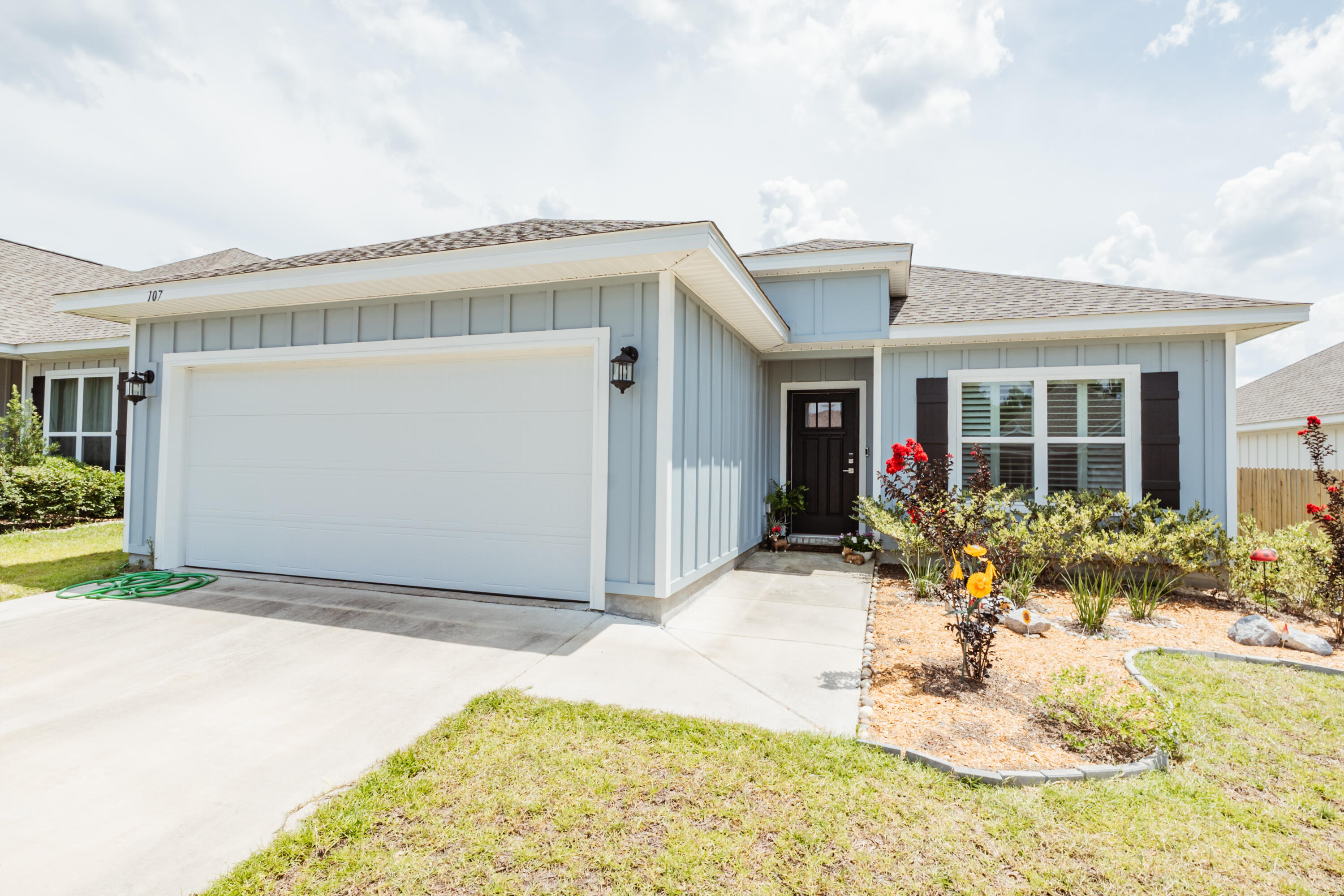 MAGNOLIA CREEK PHASE 1 - Residential Lease