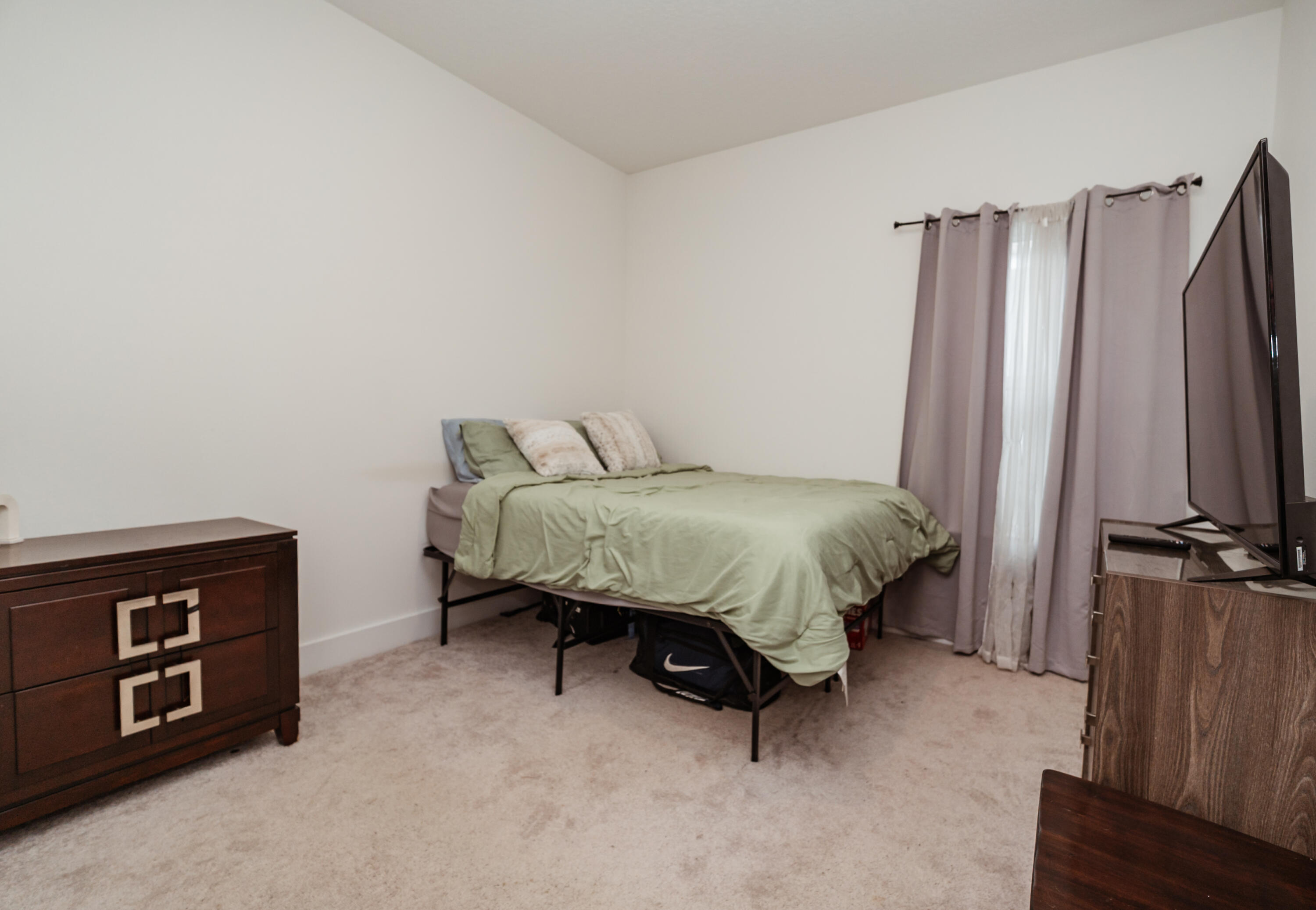 MAGNOLIA CREEK PHASE 1 - Residential Lease