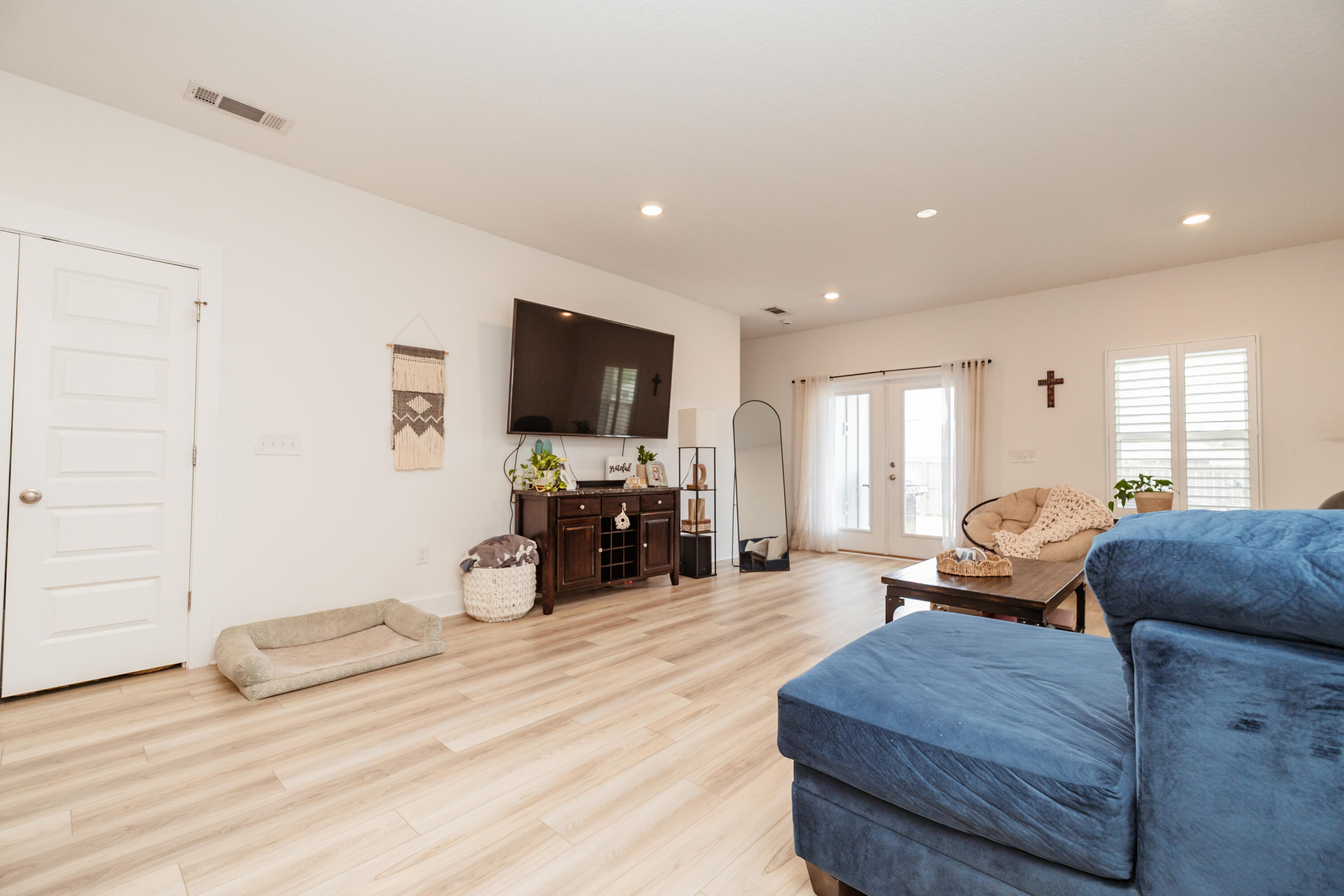 MAGNOLIA CREEK PHASE 1 - Residential Lease
