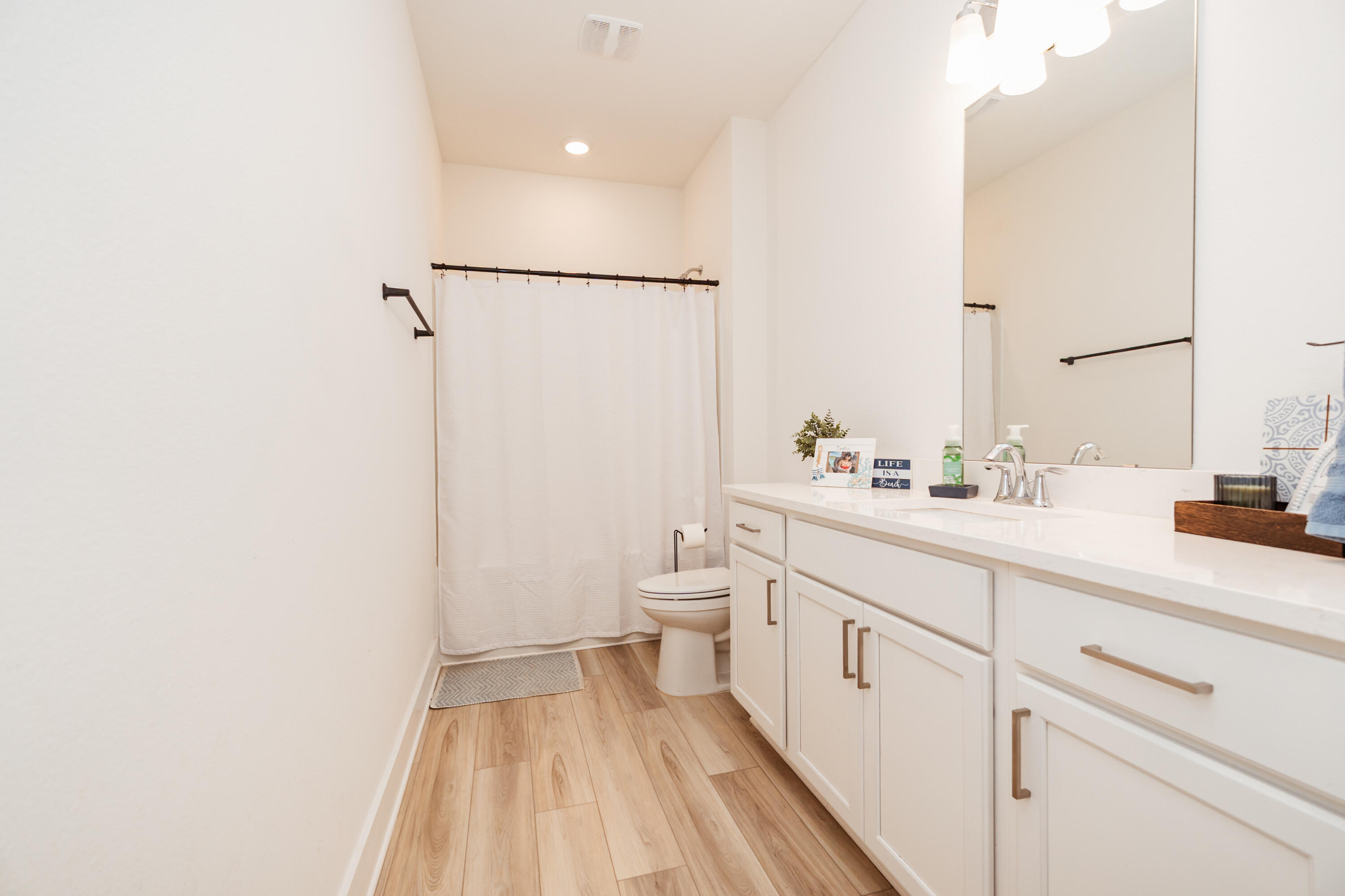 MAGNOLIA CREEK PHASE 1 - Residential Lease