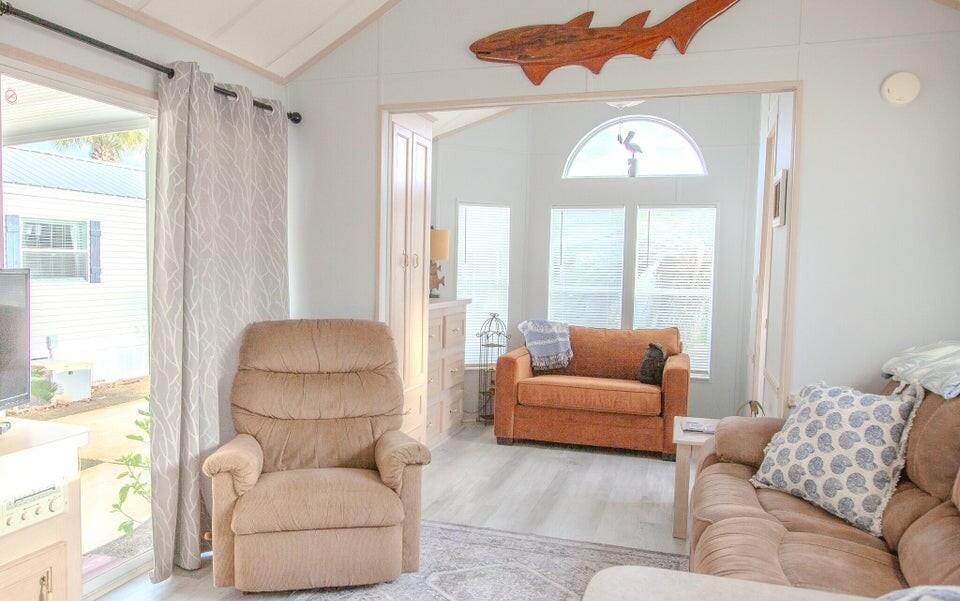 Emerald Pointe Resort - Residential