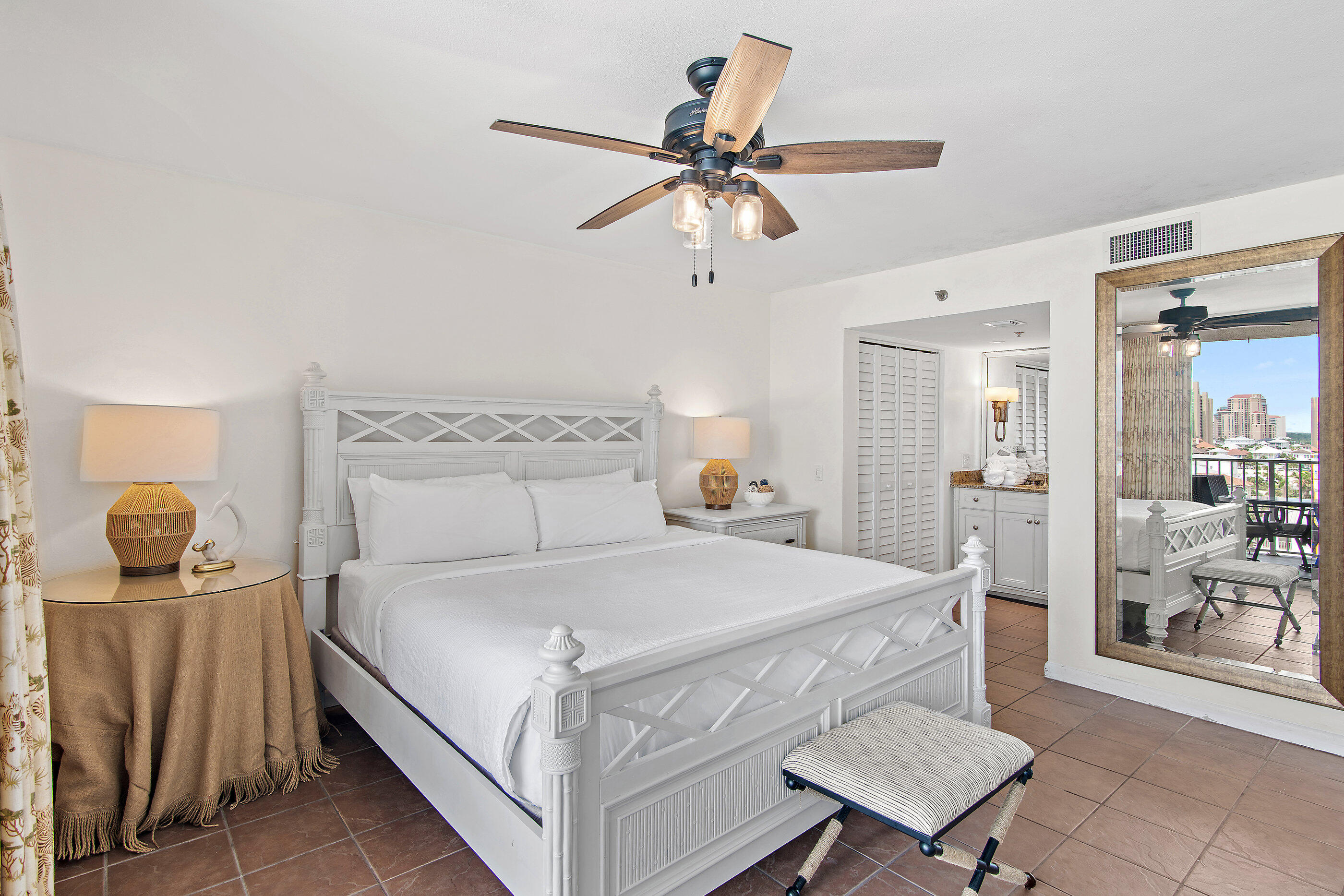 MAINSAIL CONDO PH 3 - Residential