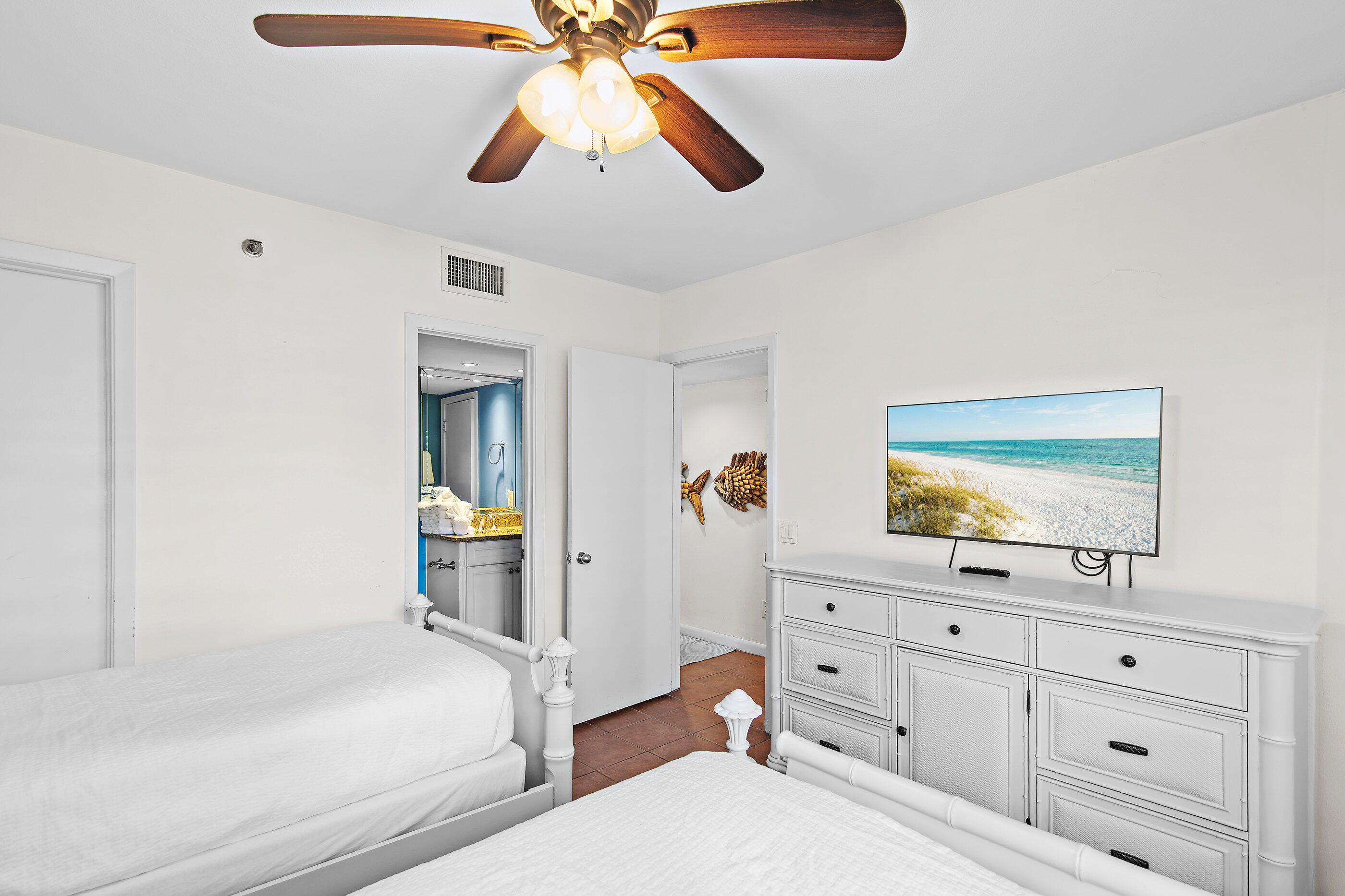 MAINSAIL CONDO PH 3 - Residential