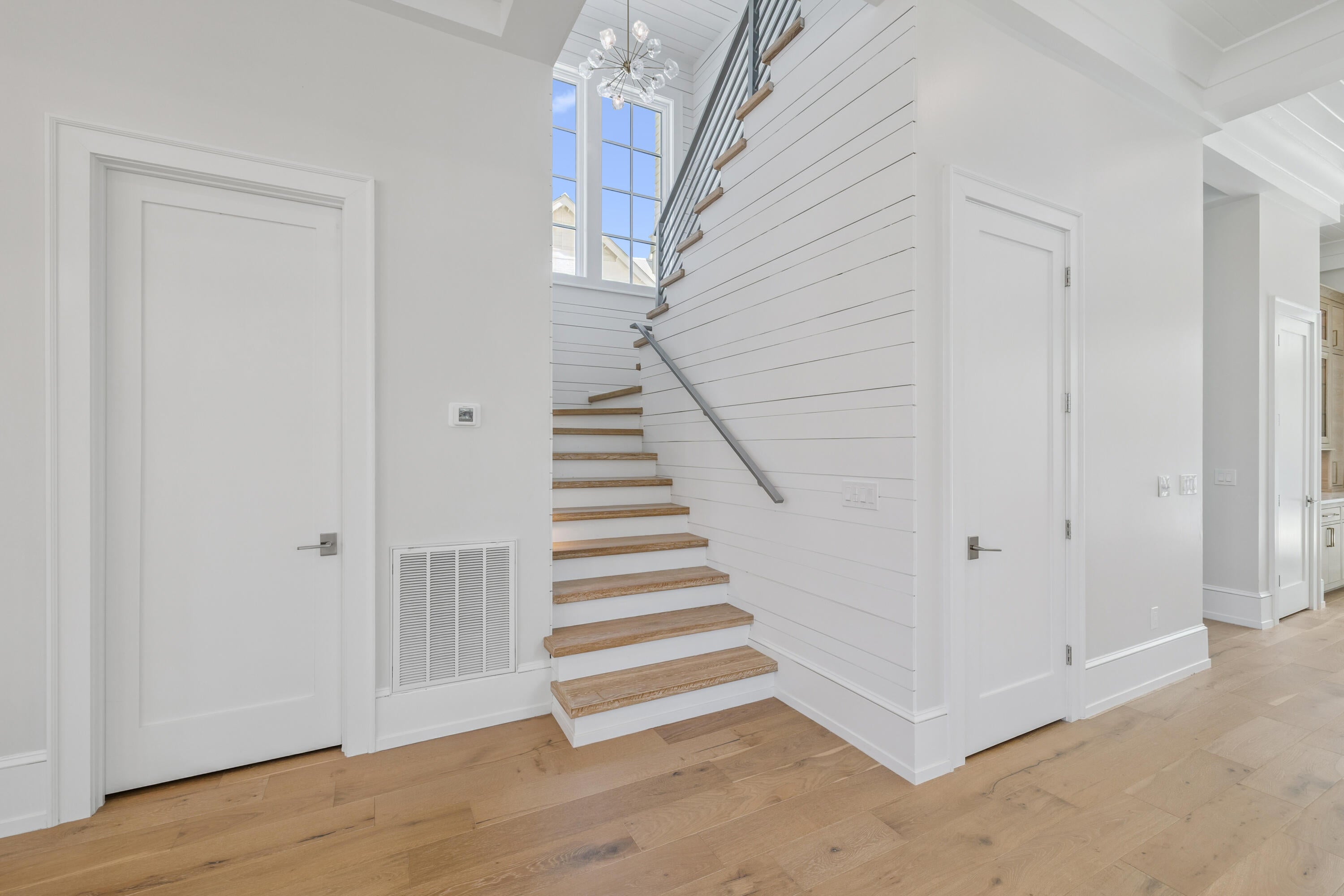 CHURCHILL OAKS - Residential