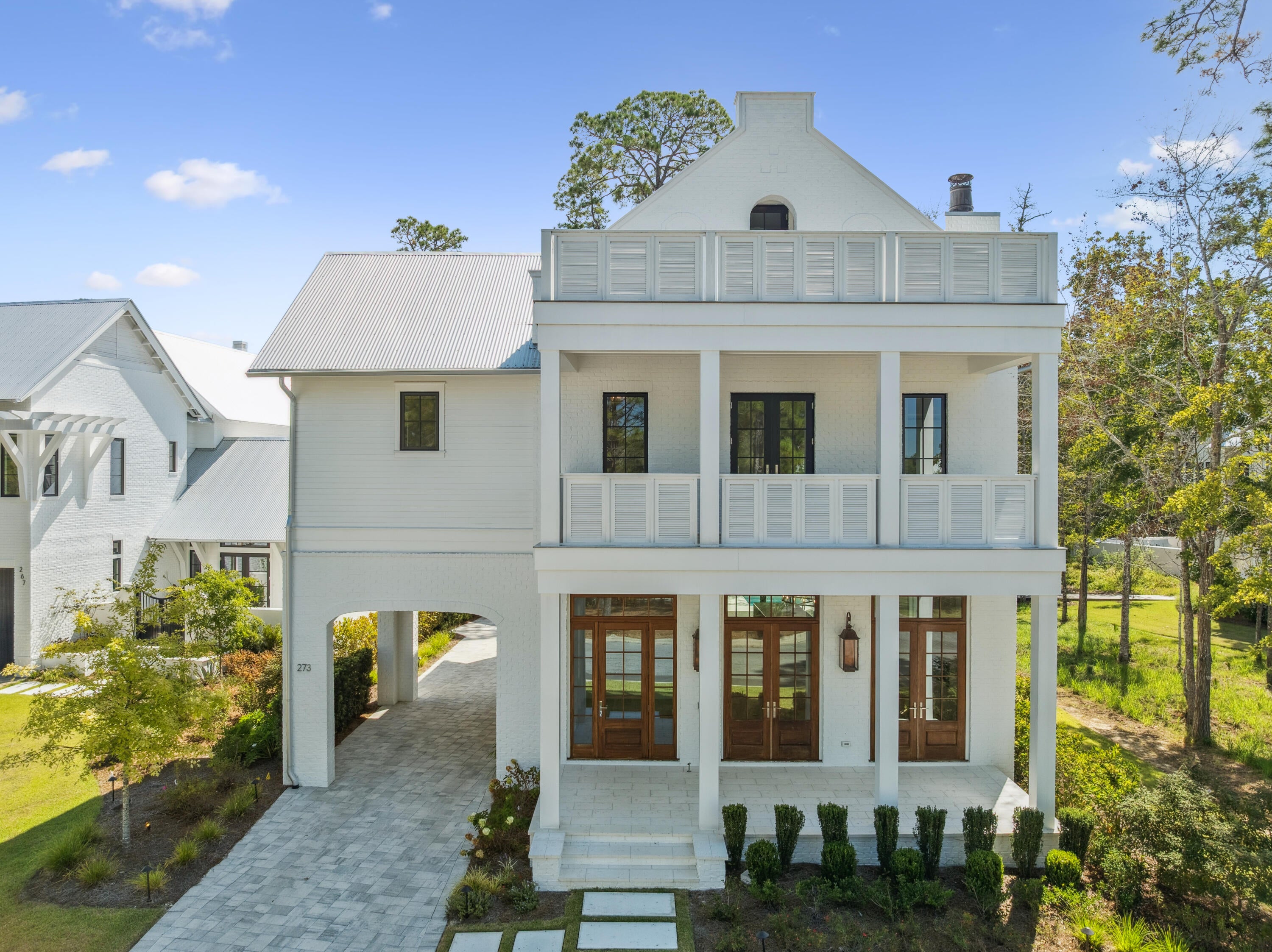 CHURCHILL OAKS - Residential