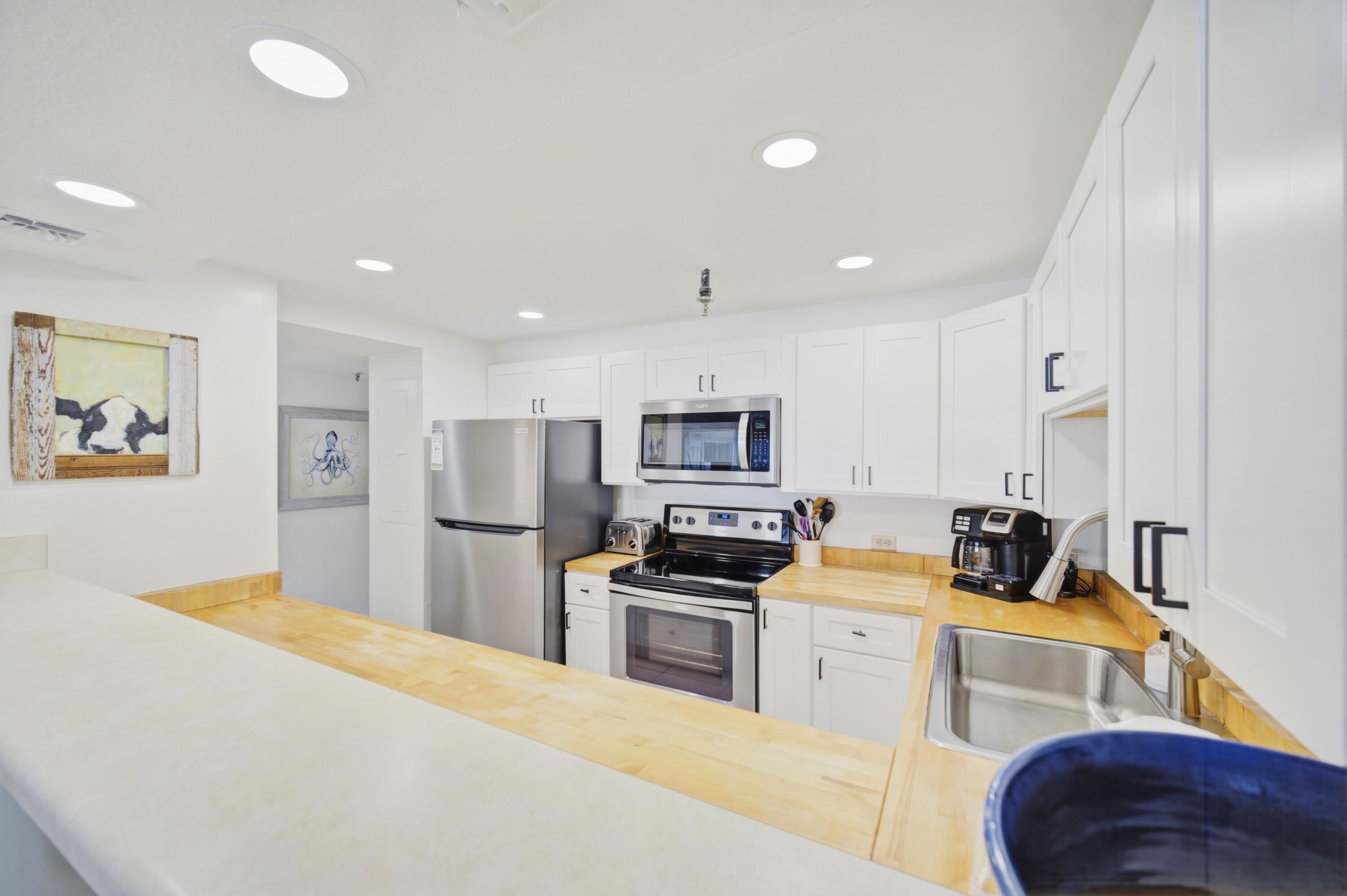 Gulfside Condominiums - Residential