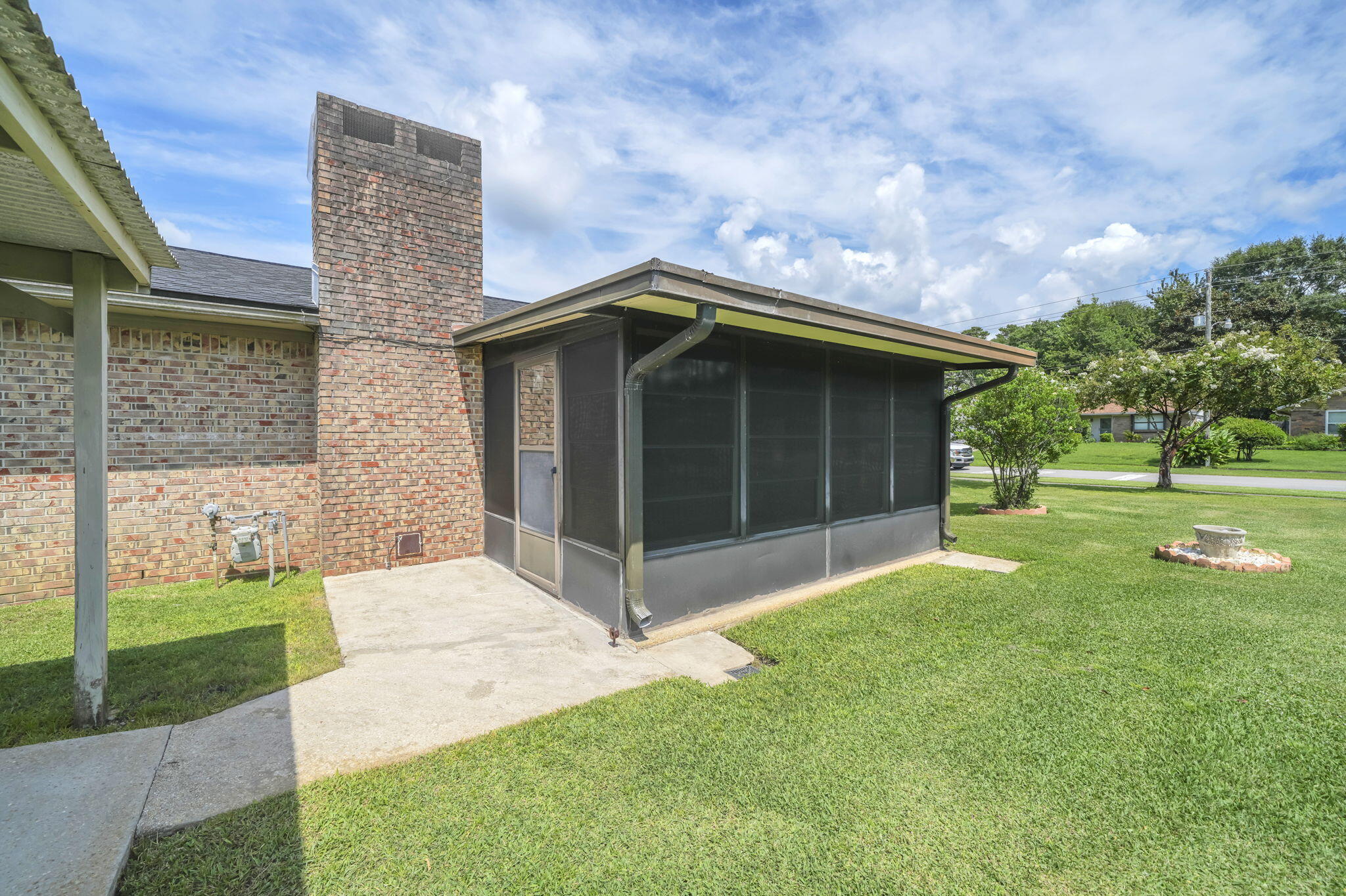 PORT DIXIE S1/2 OF LOTS 12 13, 14-BLK - Residential