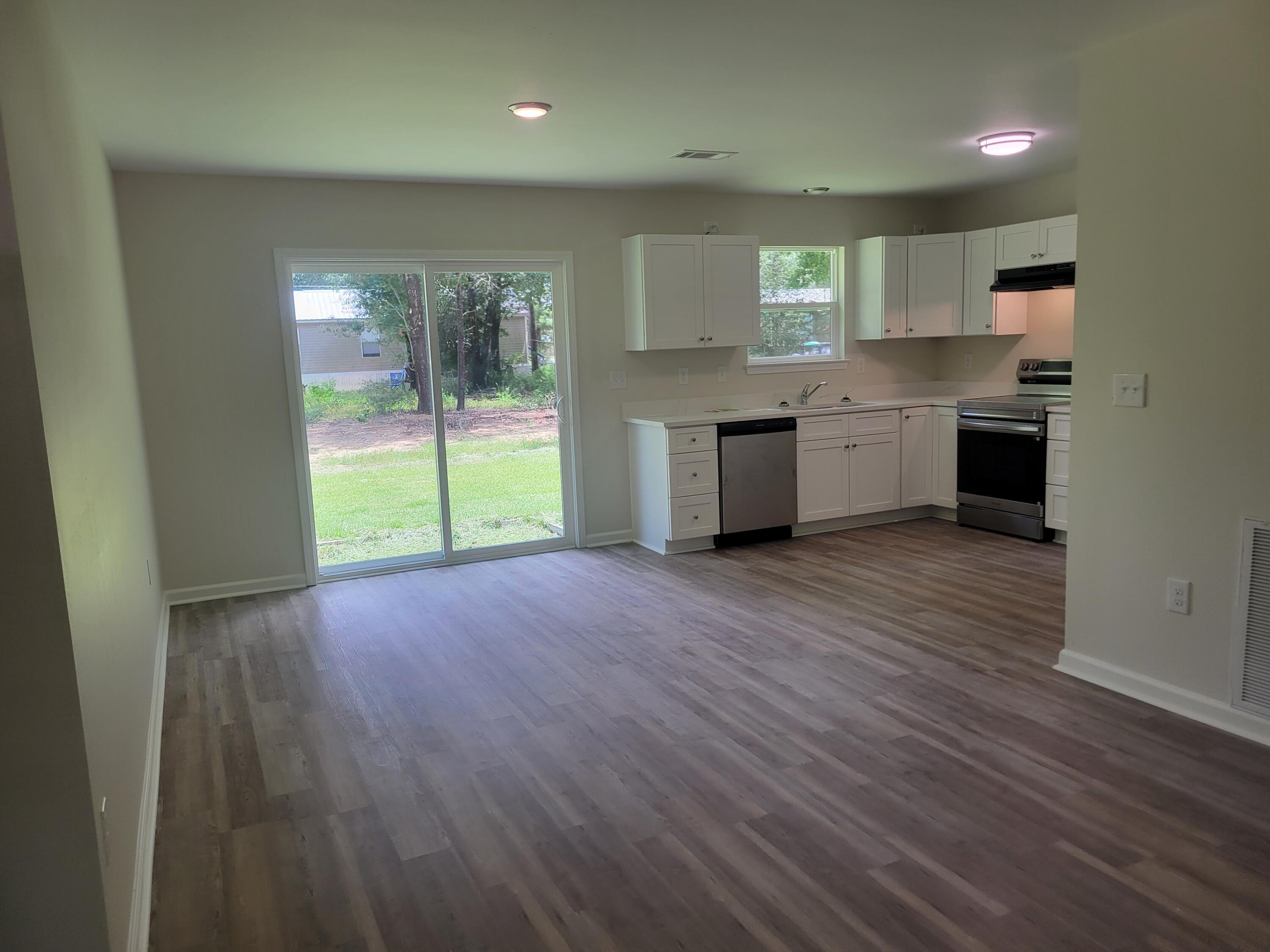 OAKWOOD HILLS UNIT 3 - Residential