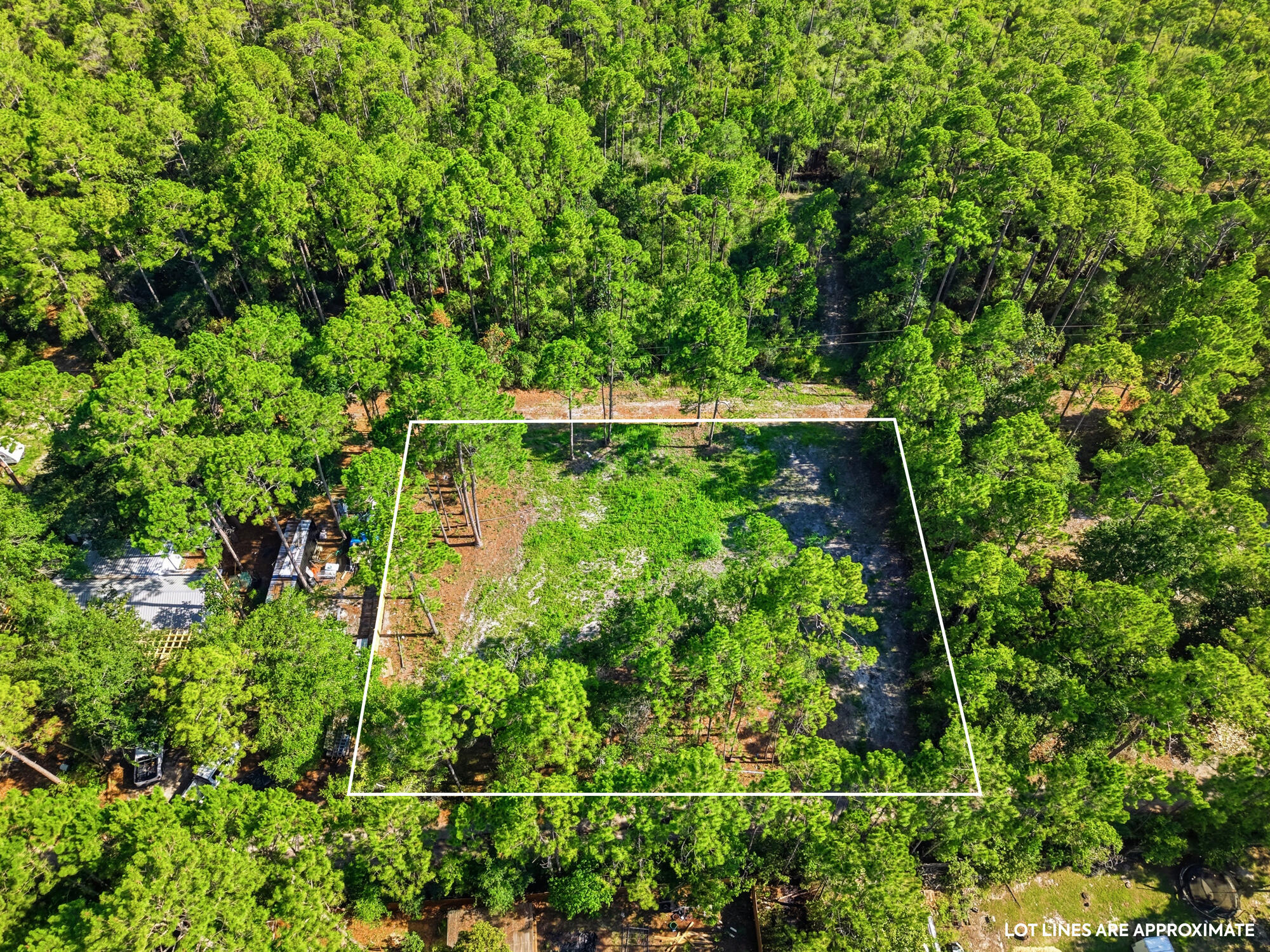 GARNETT BAYOU ESTATES - Land