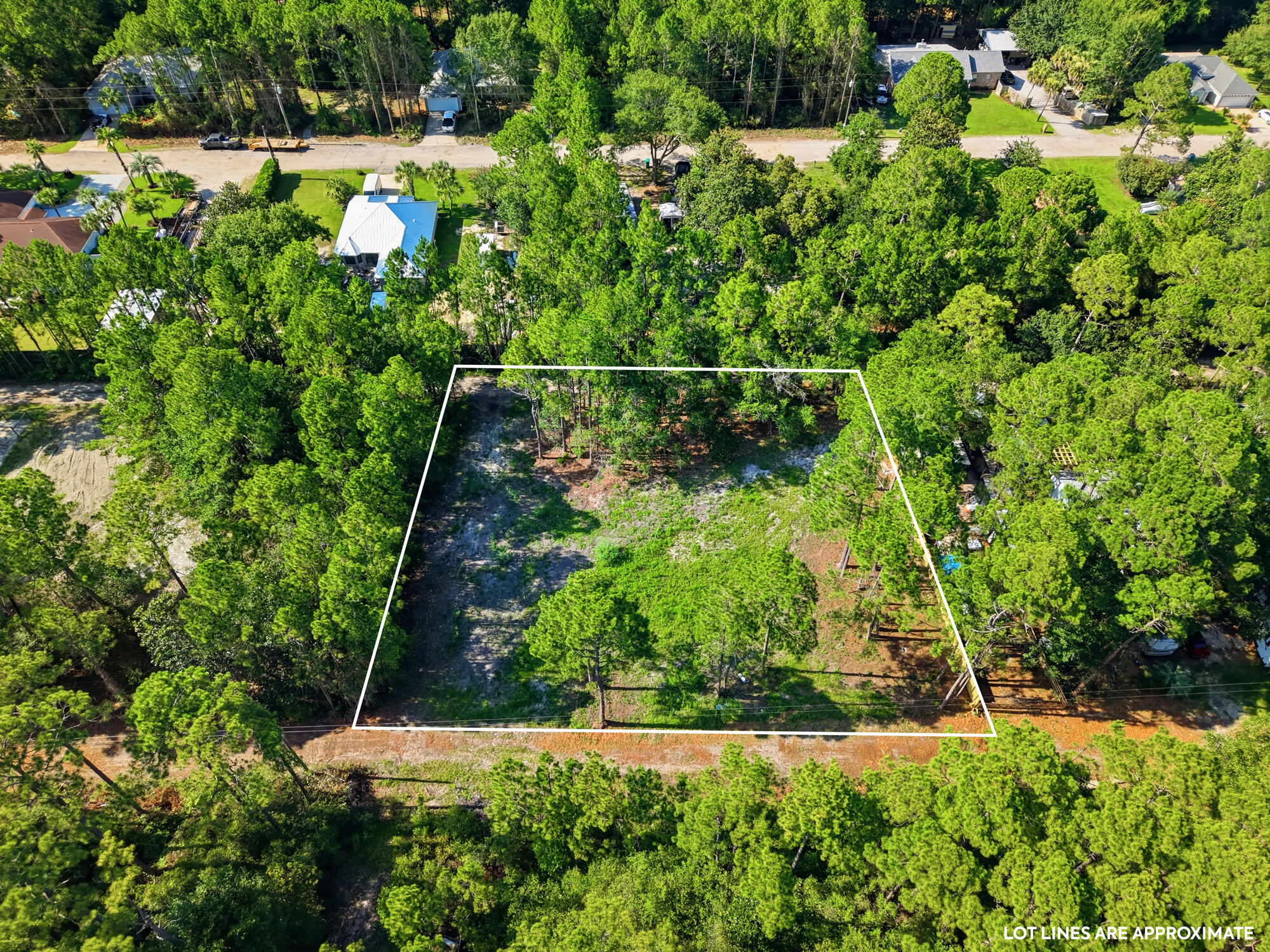GARNETT BAYOU ESTATES - Land