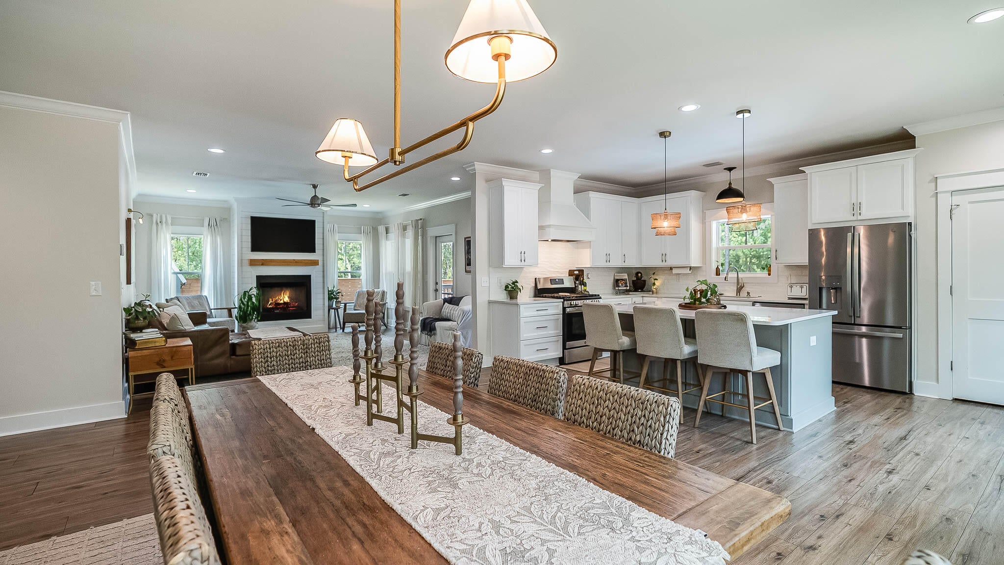 PISCES COVE - Residential