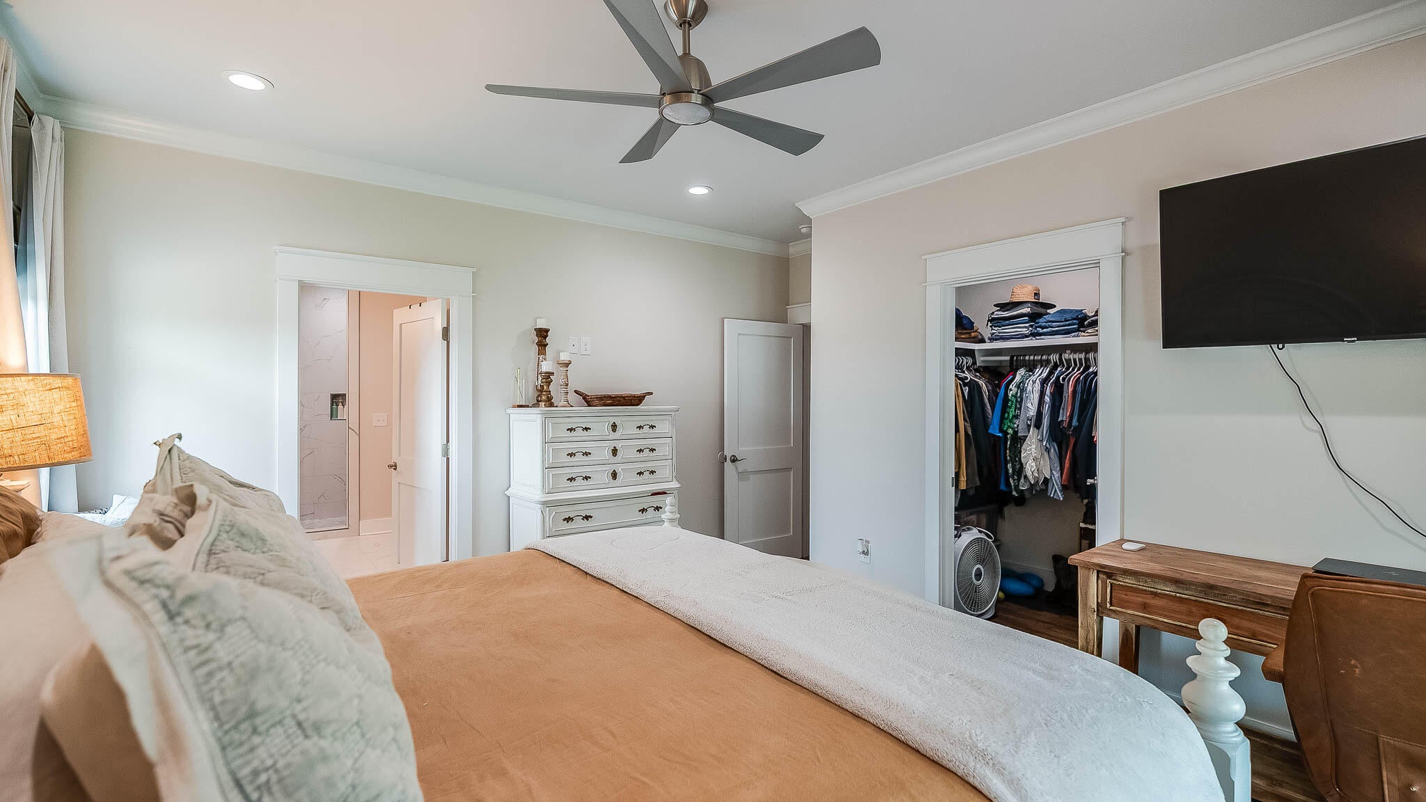 PISCES COVE - Residential