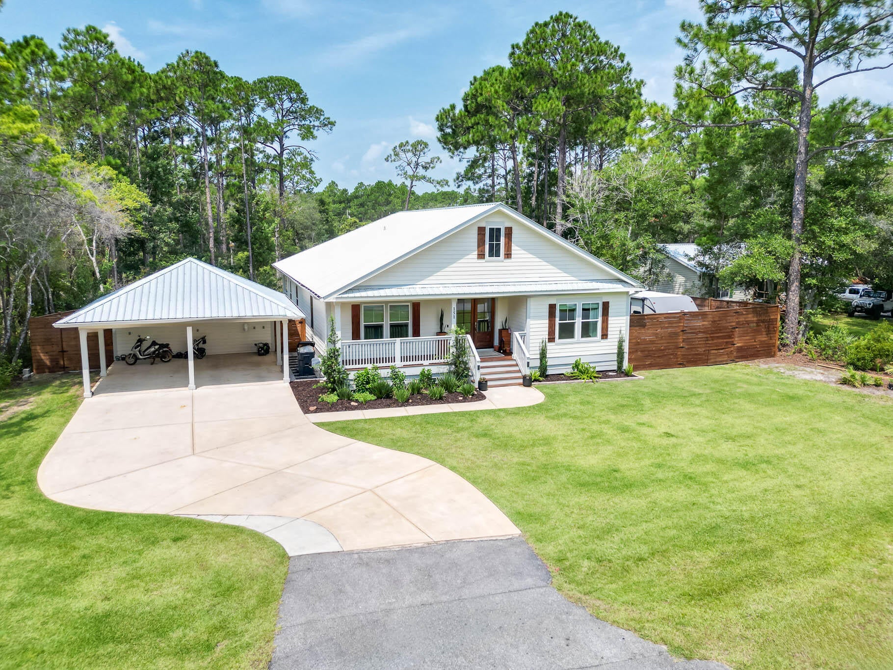 PISCES COVE - Residential