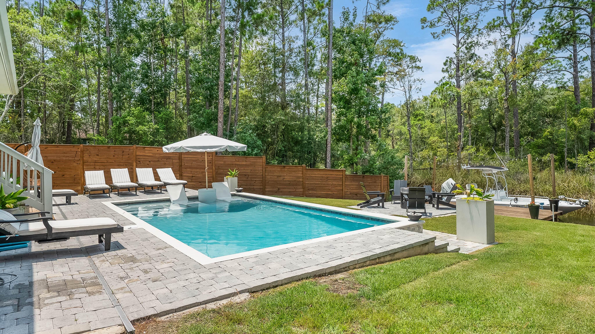 PISCES COVE - Residential