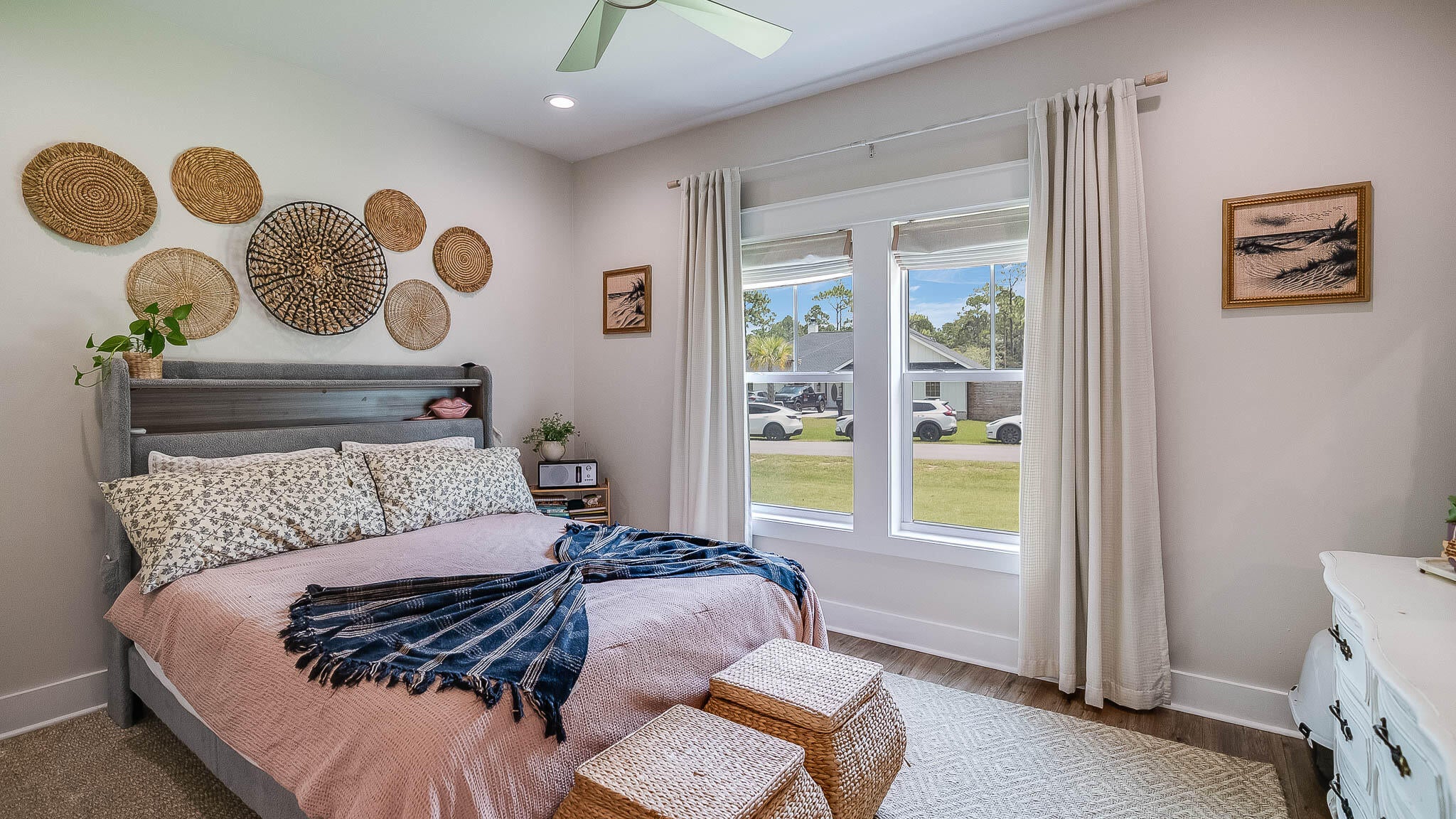 PISCES COVE - Residential