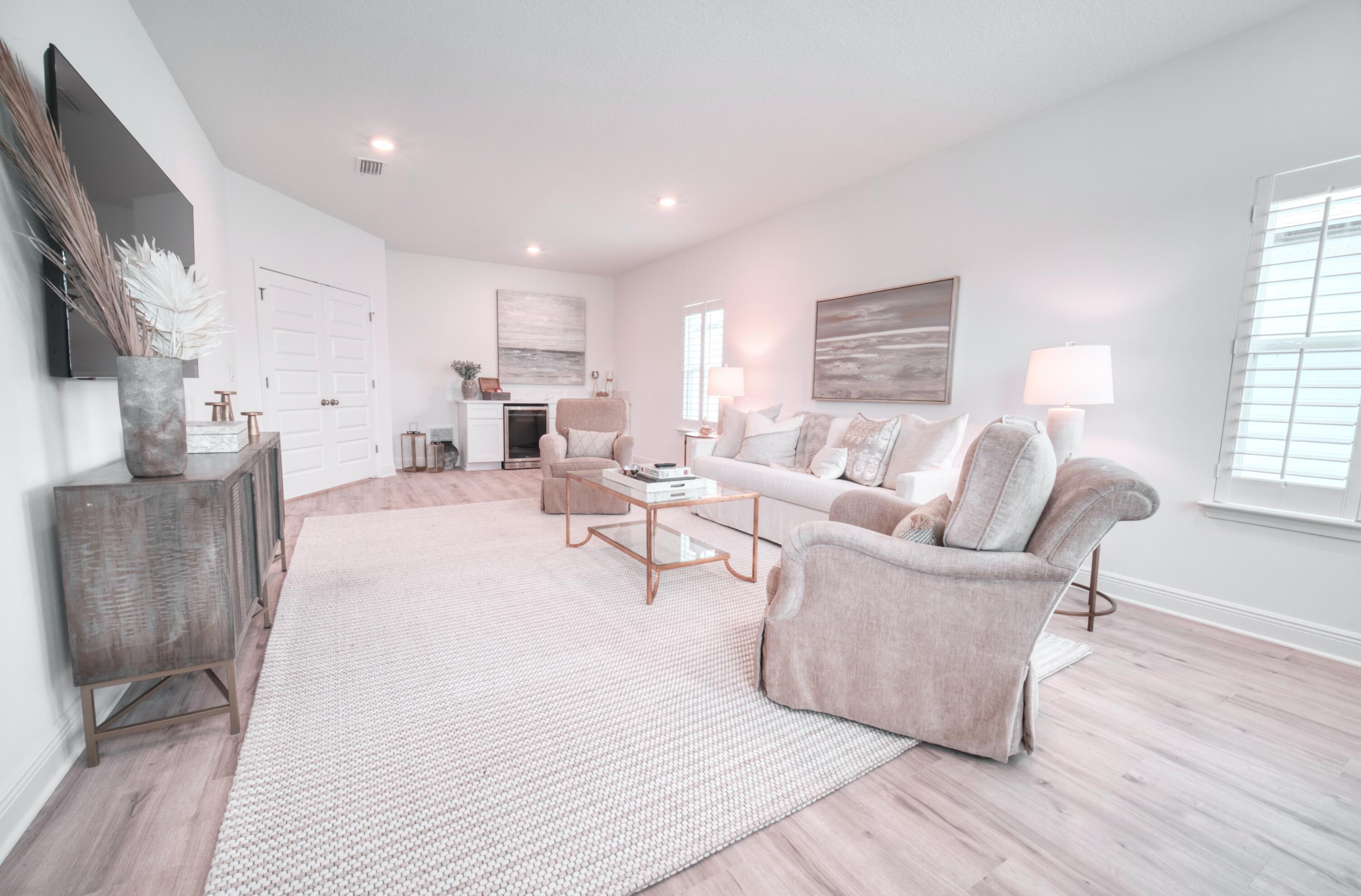LAKEVIEW ESTATES - Residential