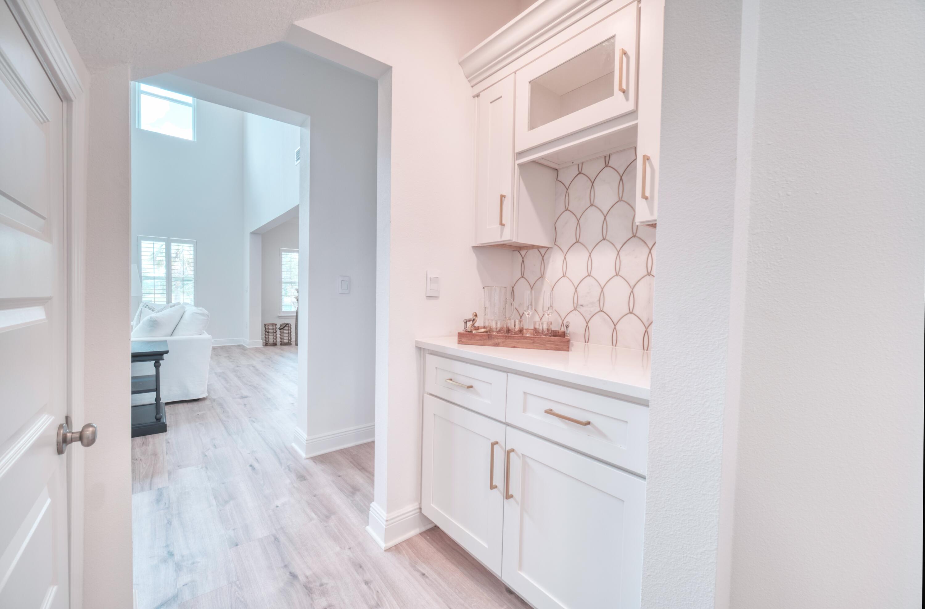 LAKEVIEW ESTATES - Residential