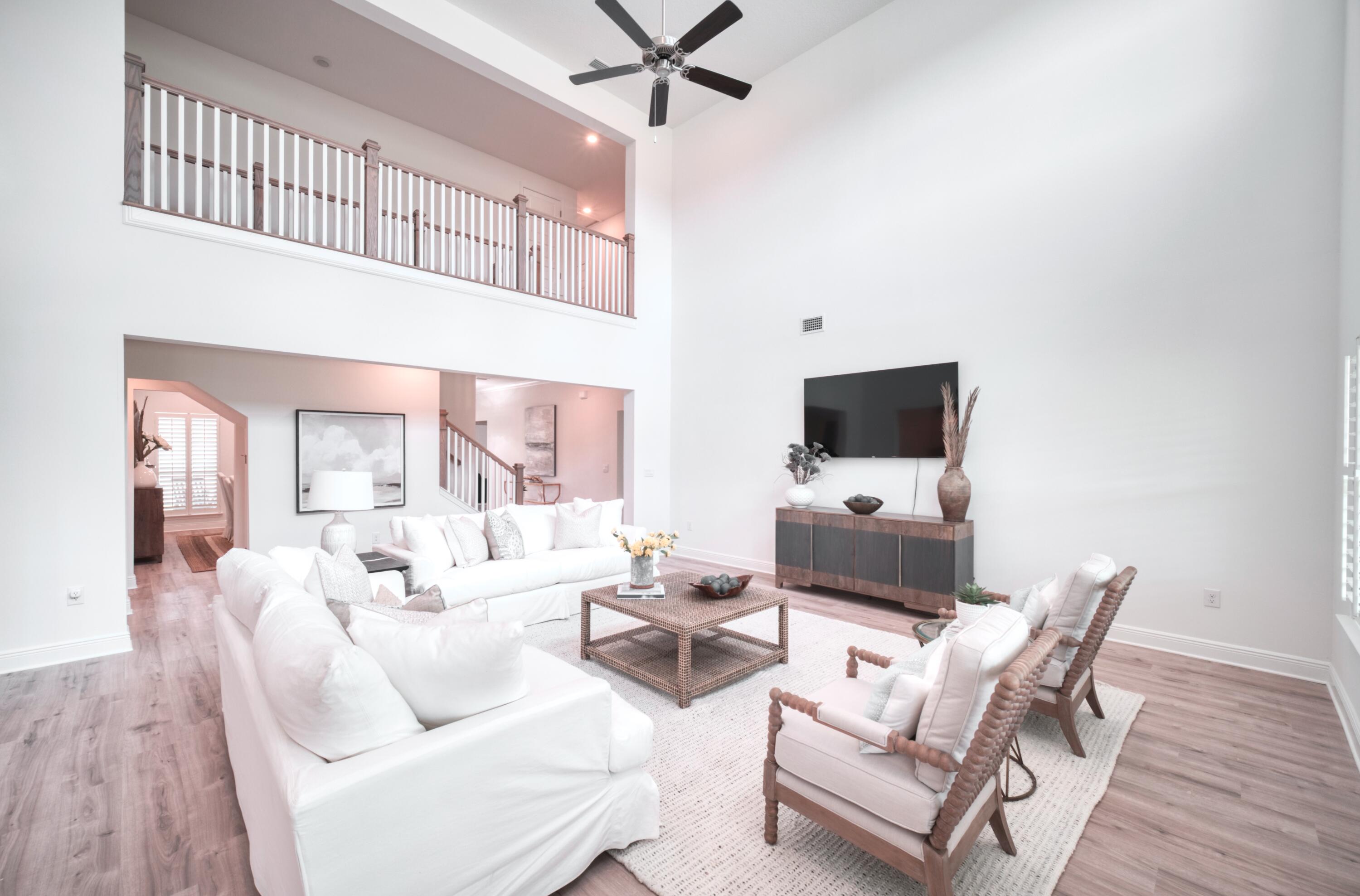 LAKEVIEW ESTATES - Residential