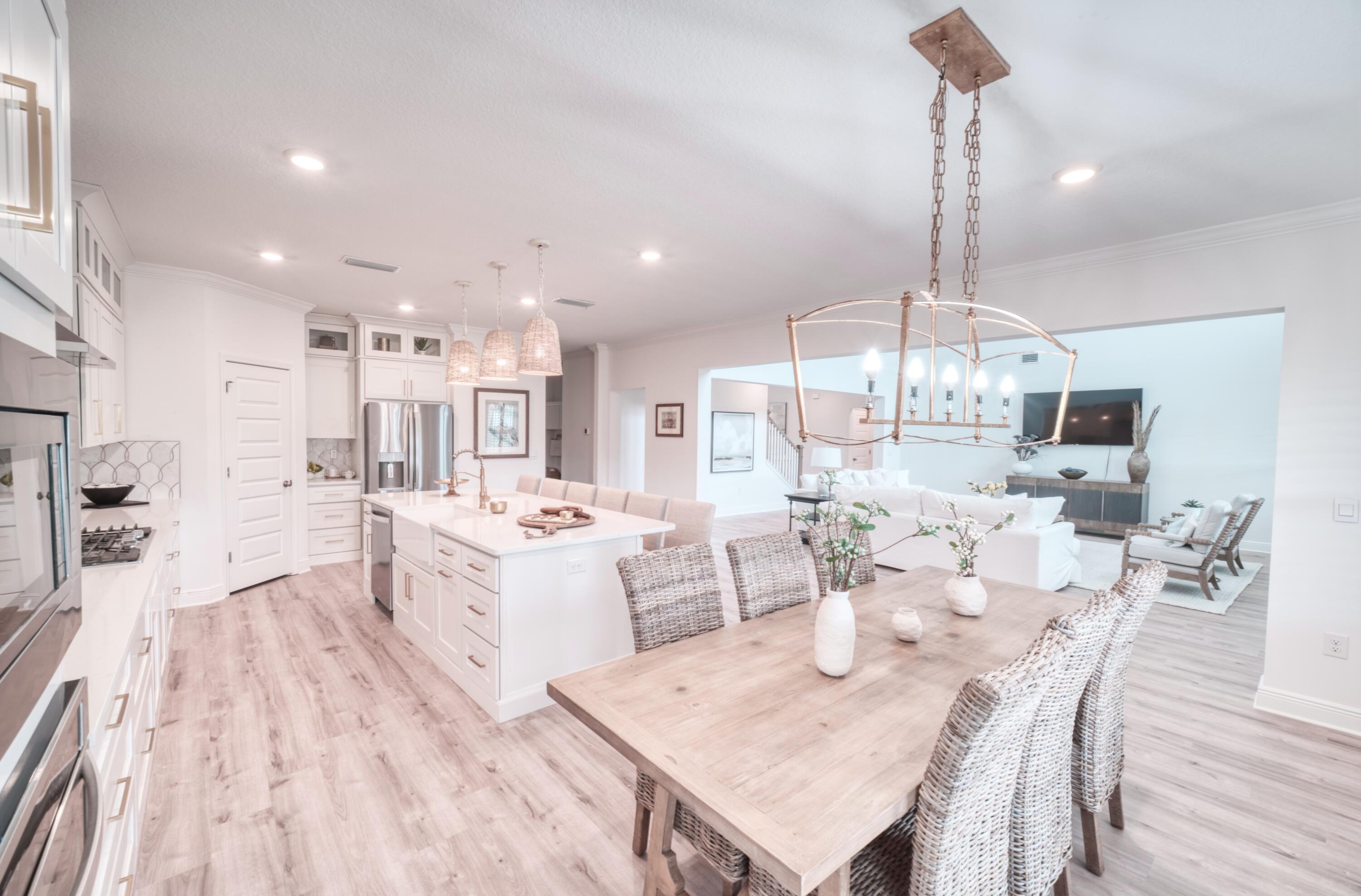 LAKEVIEW ESTATES - Residential