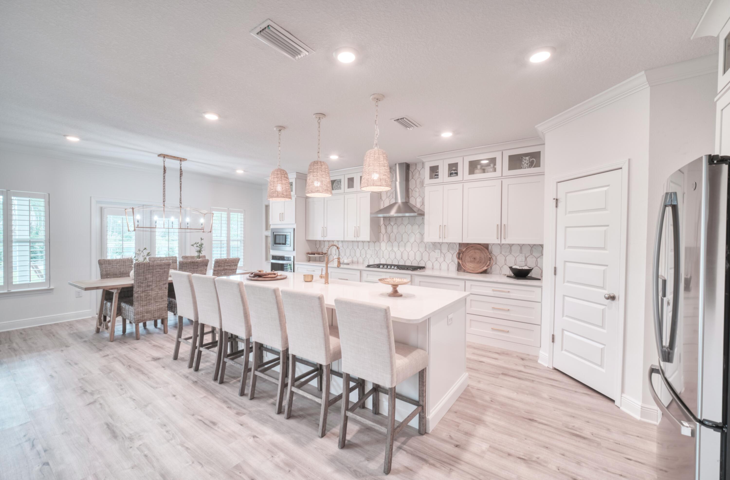 LAKEVIEW ESTATES - Residential