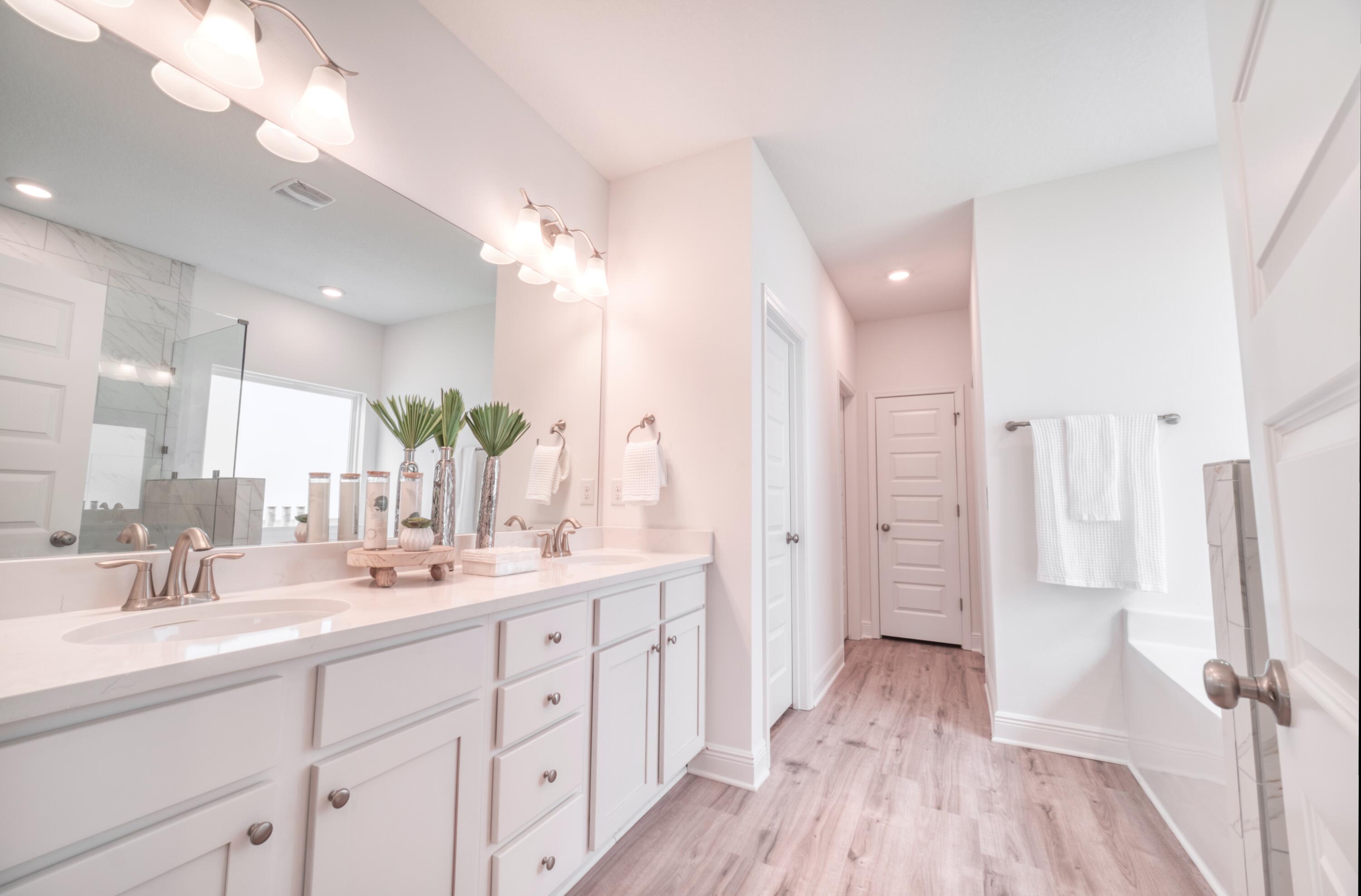 LAKEVIEW ESTATES - Residential