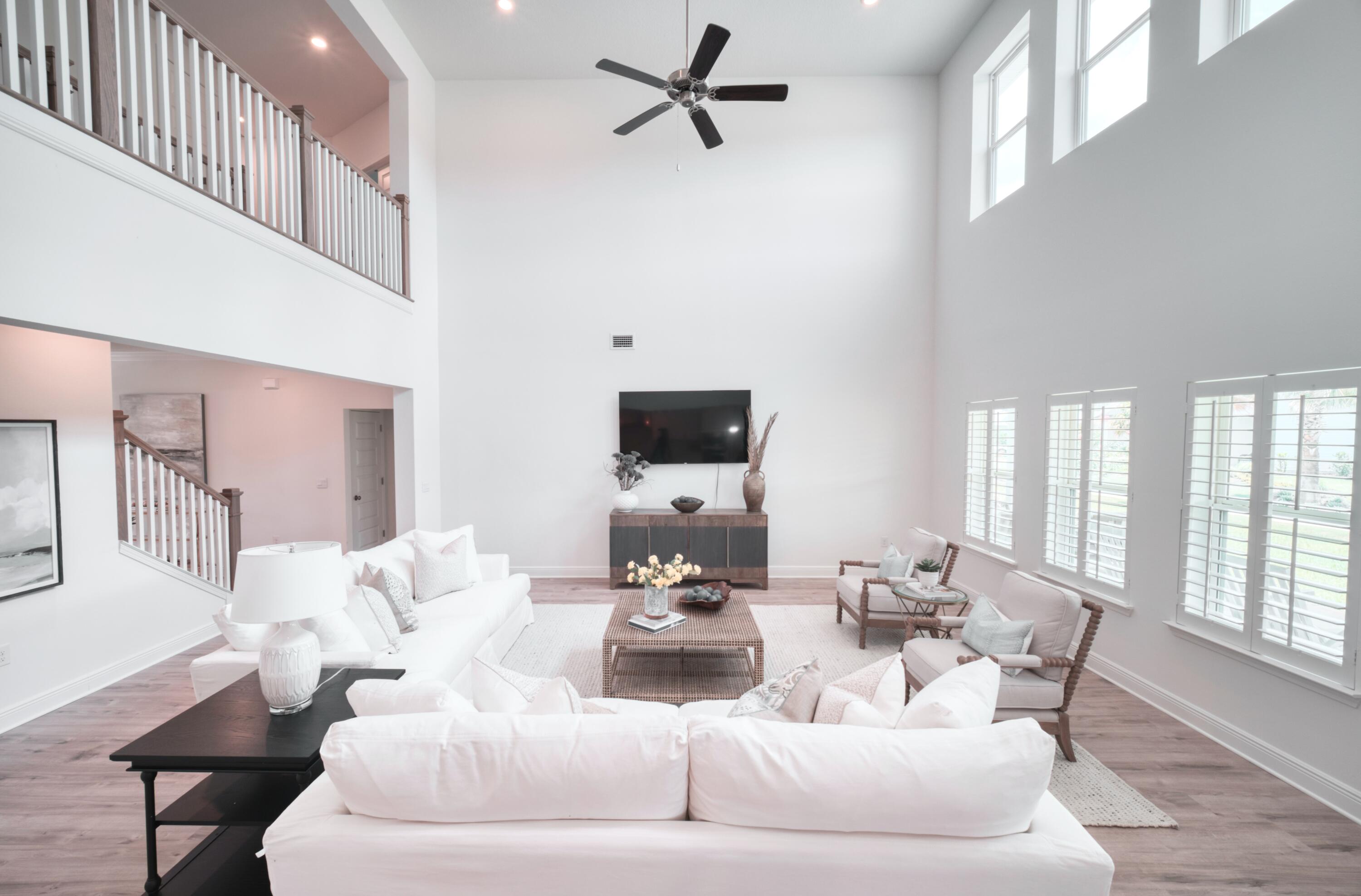 LAKEVIEW ESTATES - Residential