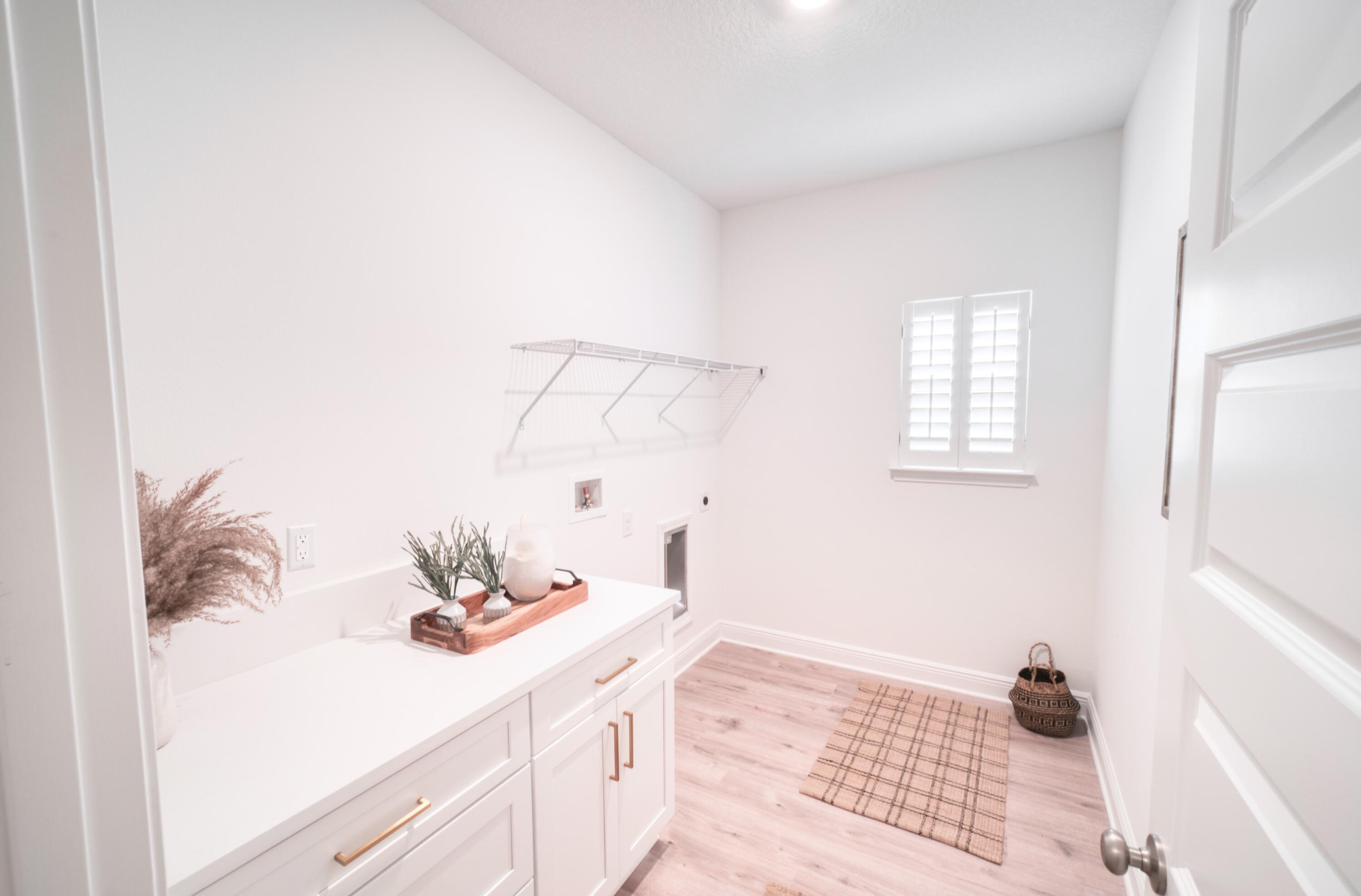 LAKEVIEW ESTATES - Residential