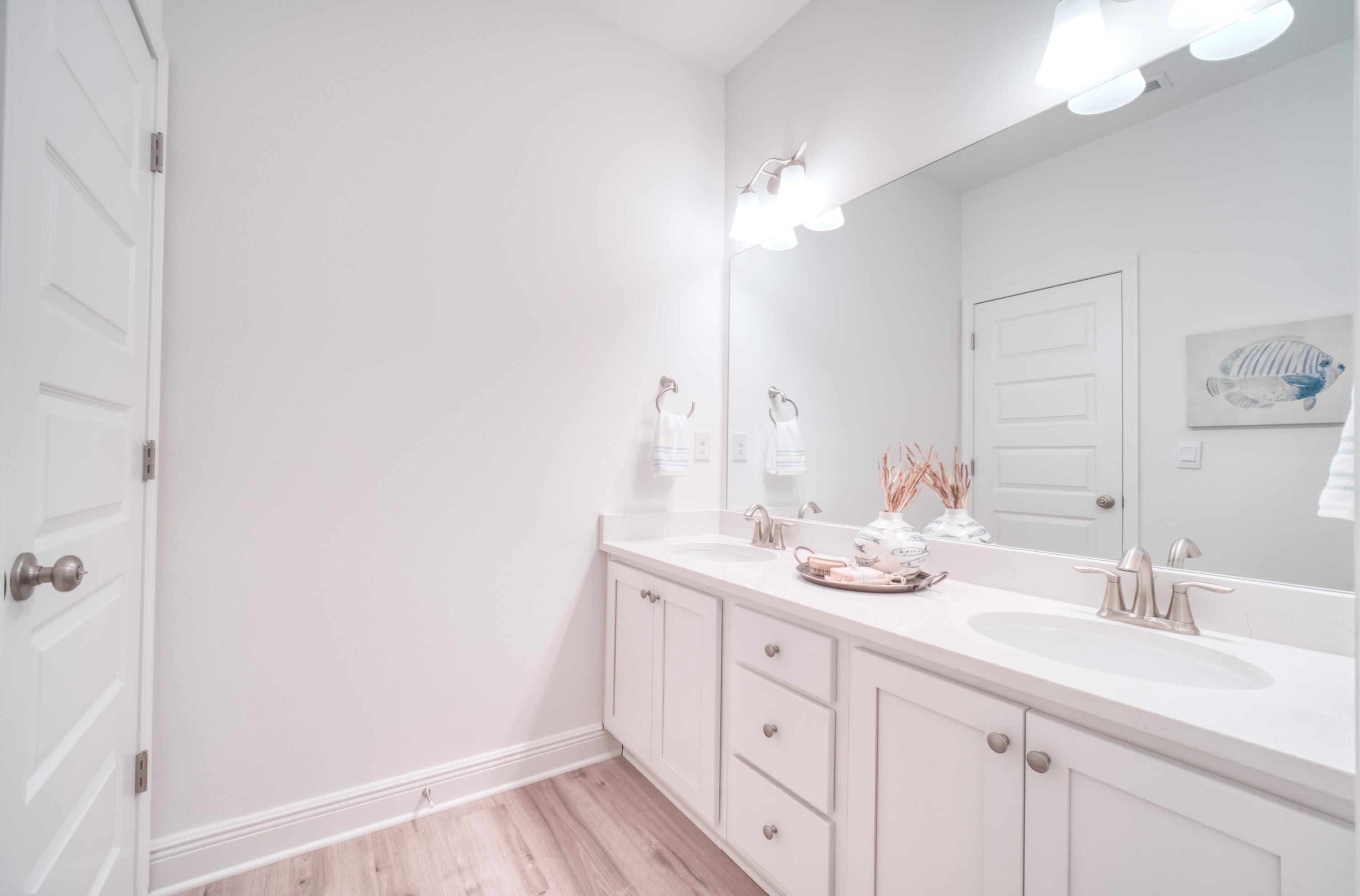 LAKEVIEW ESTATES - Residential