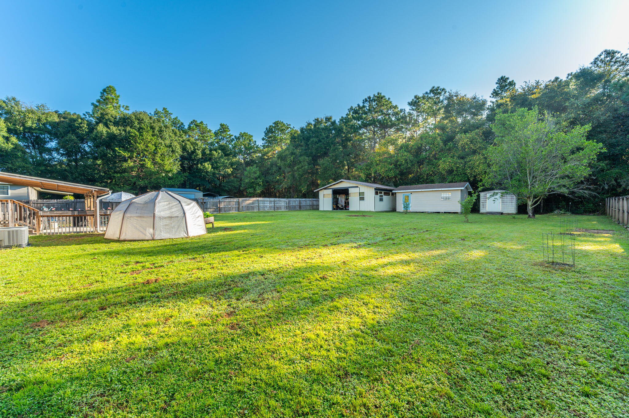 CRESTVIEW SUBURB - Residential
