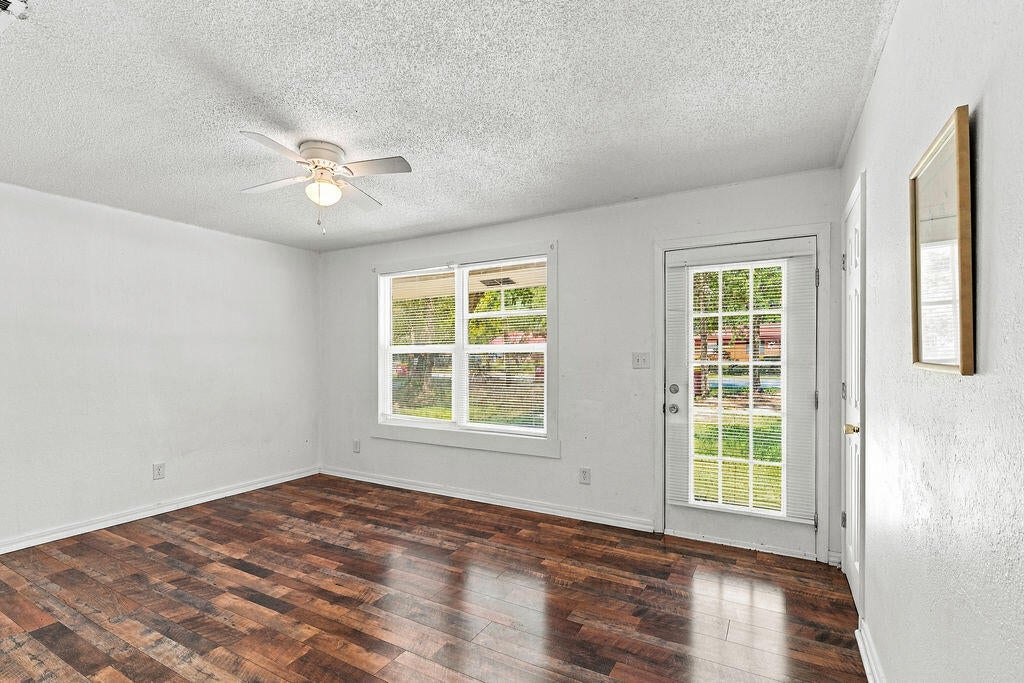 FERDON HEIGHTS - Residential Lease