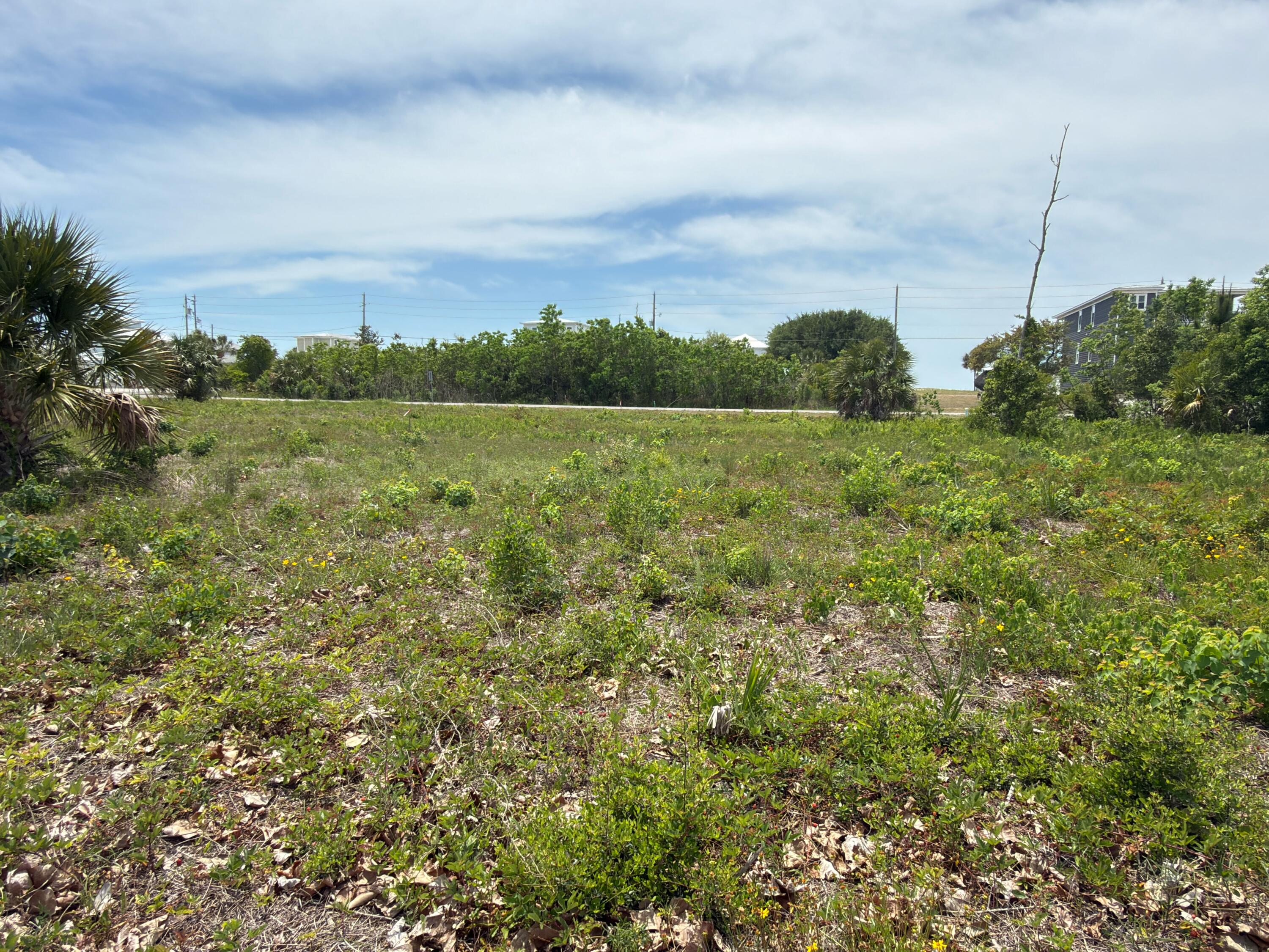 NO RECORDED SUBDIVISION - Land