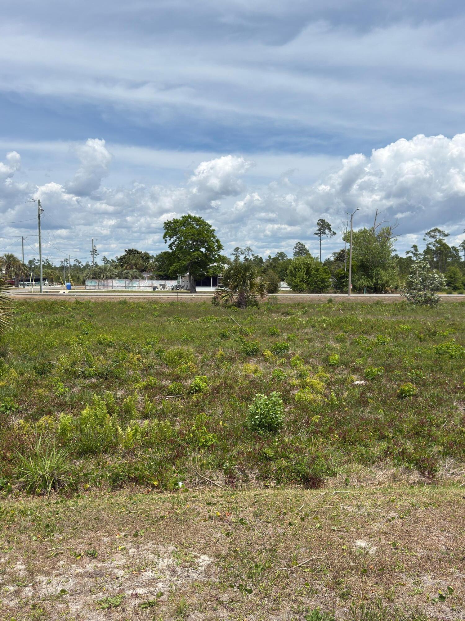 NO RECORDED SUBDIVISION - Land