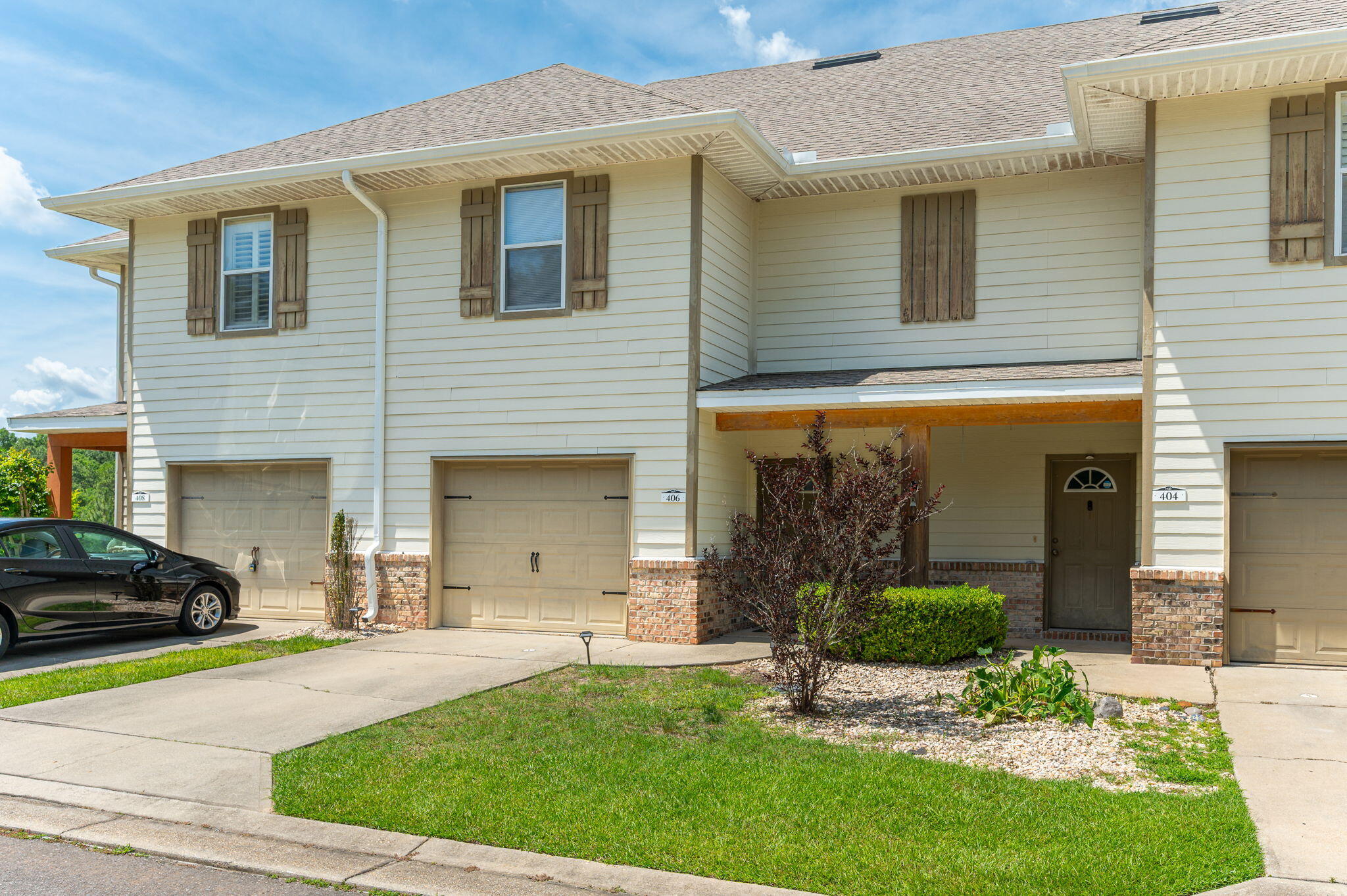 ARBOR LAKE - Residential Lease