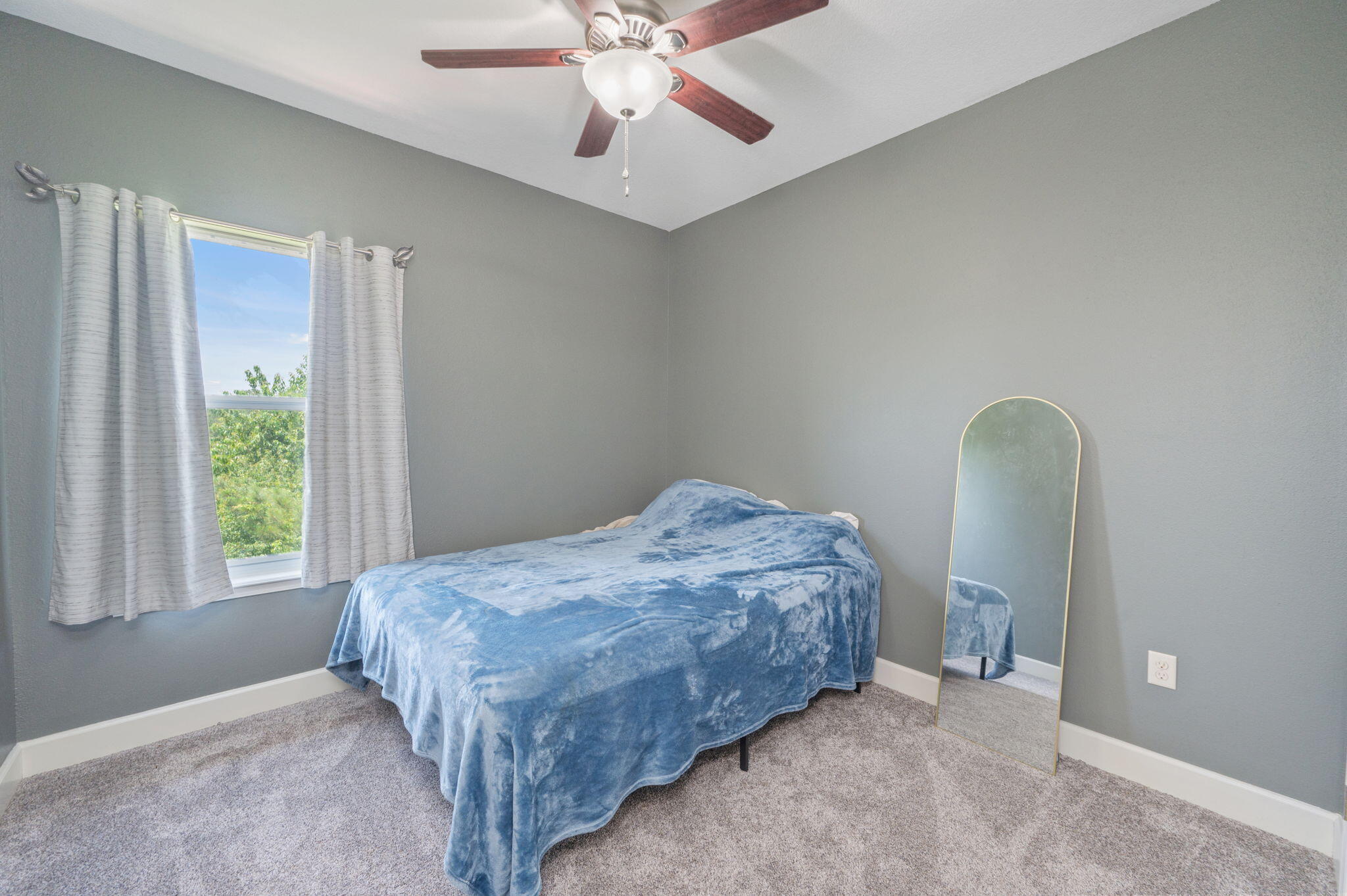 ARBOR LAKE - Residential Lease