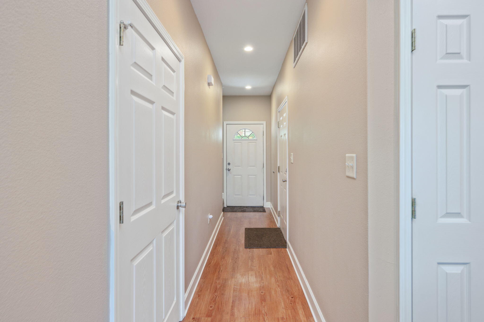 ARBOR LAKE - Residential Lease