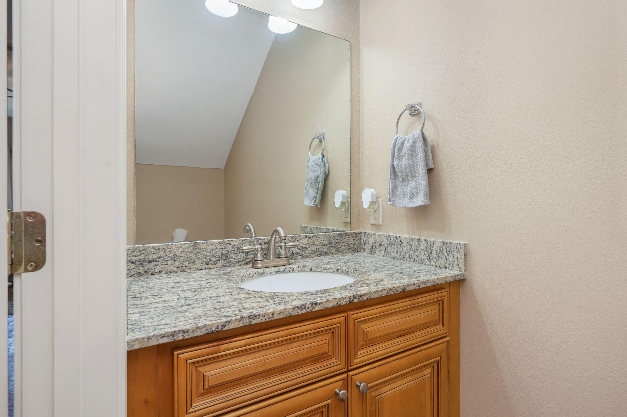 ARBOR LAKE - Residential Lease