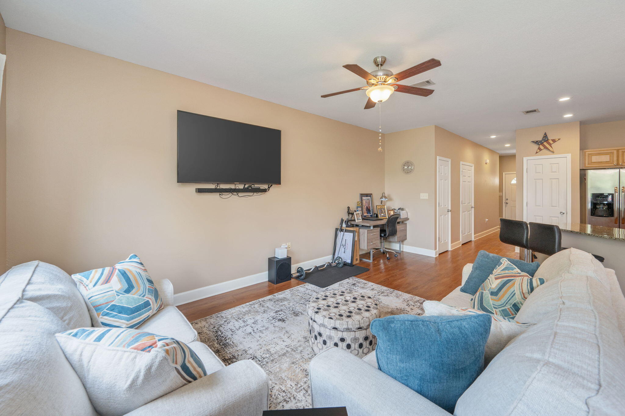ARBOR LAKE - Residential Lease