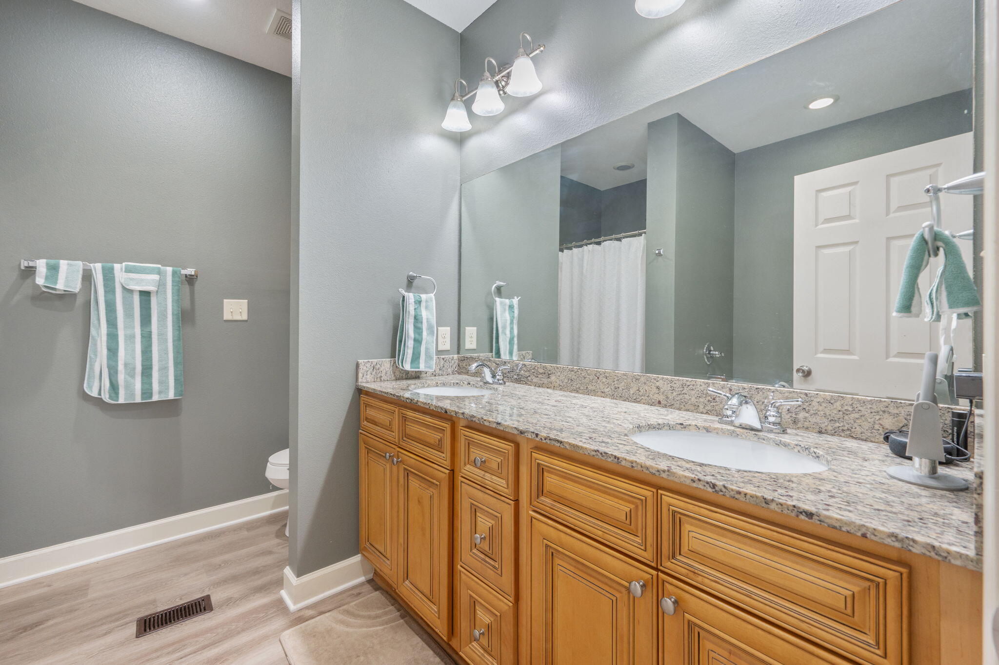 ARBOR LAKE - Residential Lease