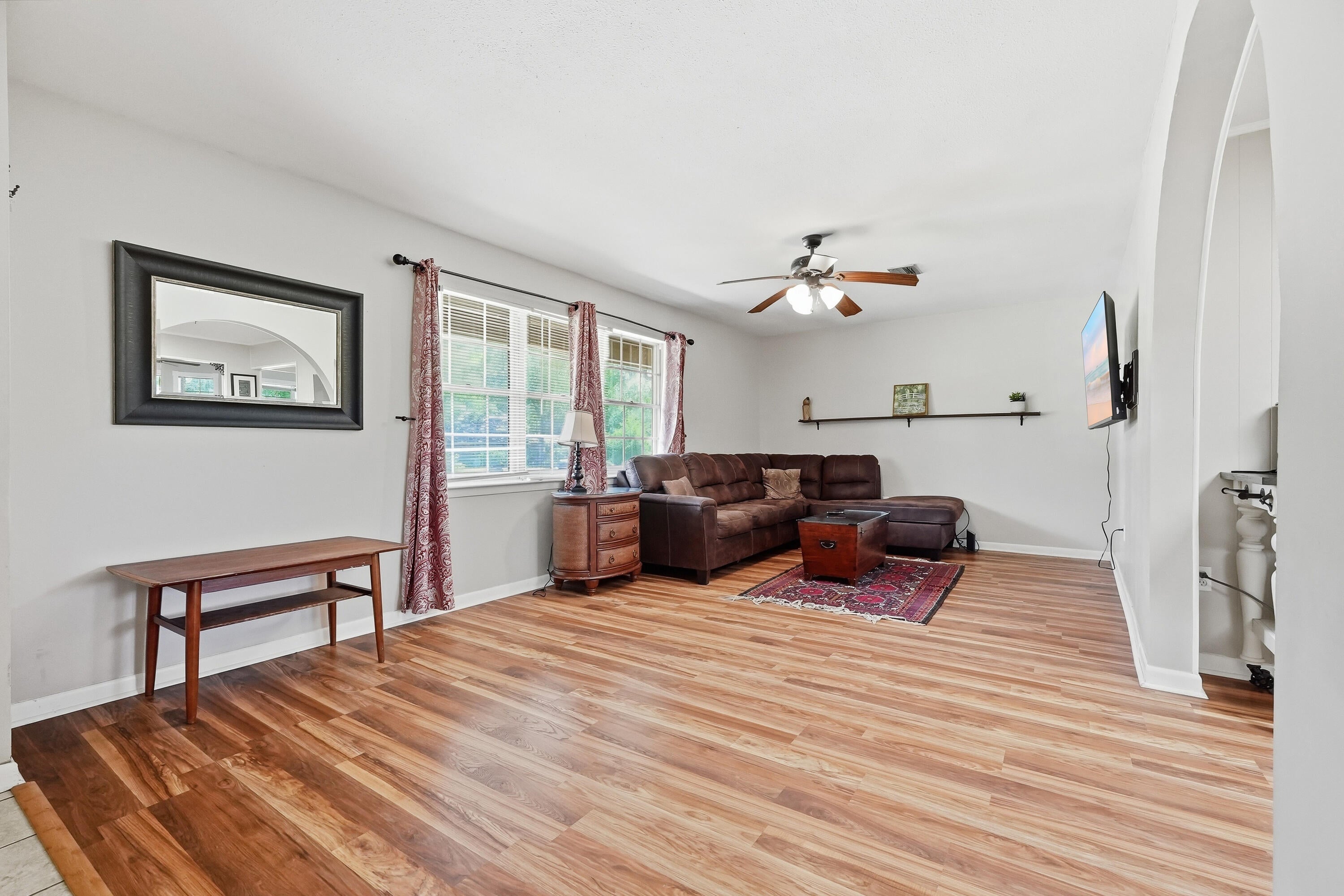 LAKE LORRAINE EST LOT 48 BLK B - Residential