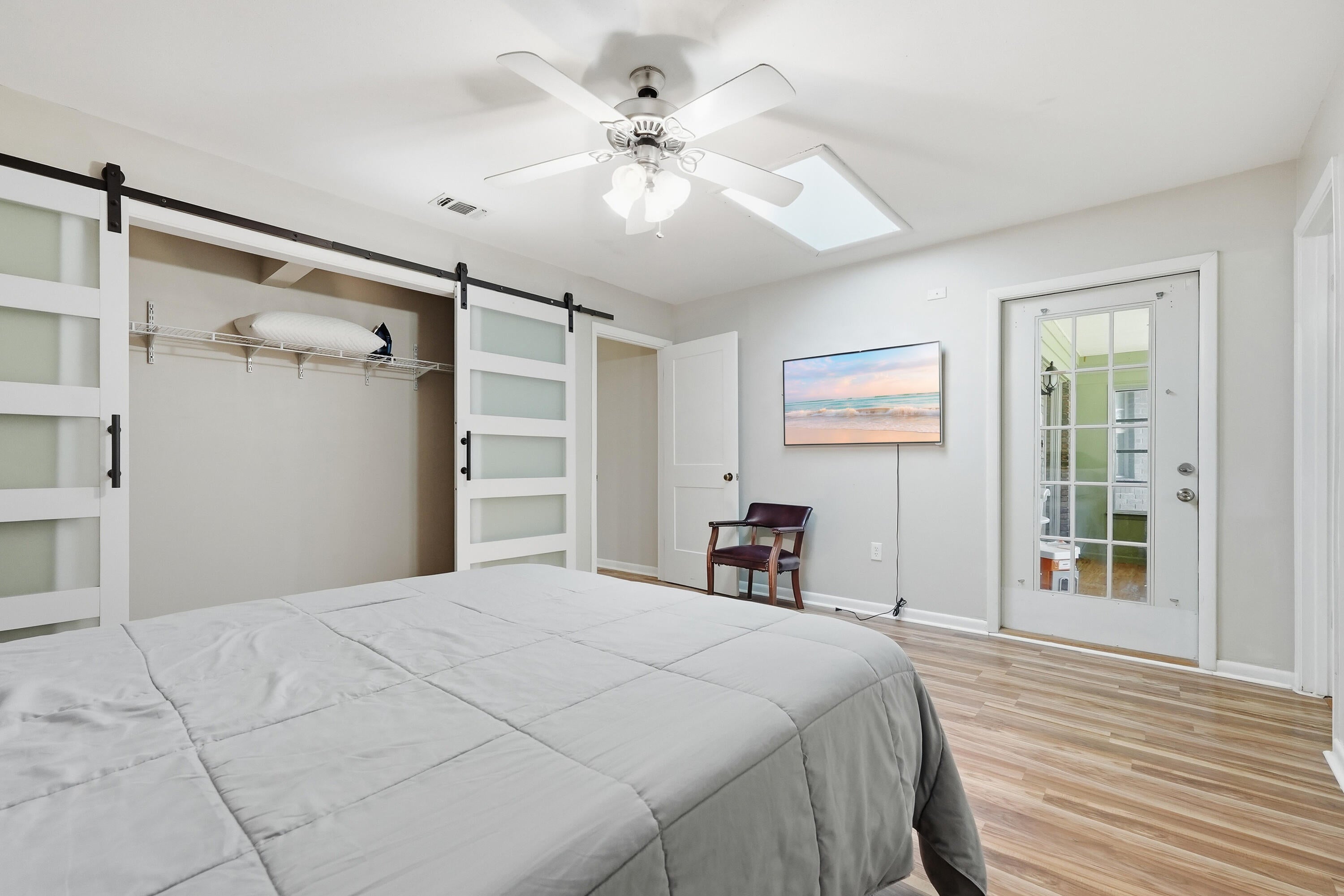 LAKE LORRAINE EST LOT 48 BLK B - Residential