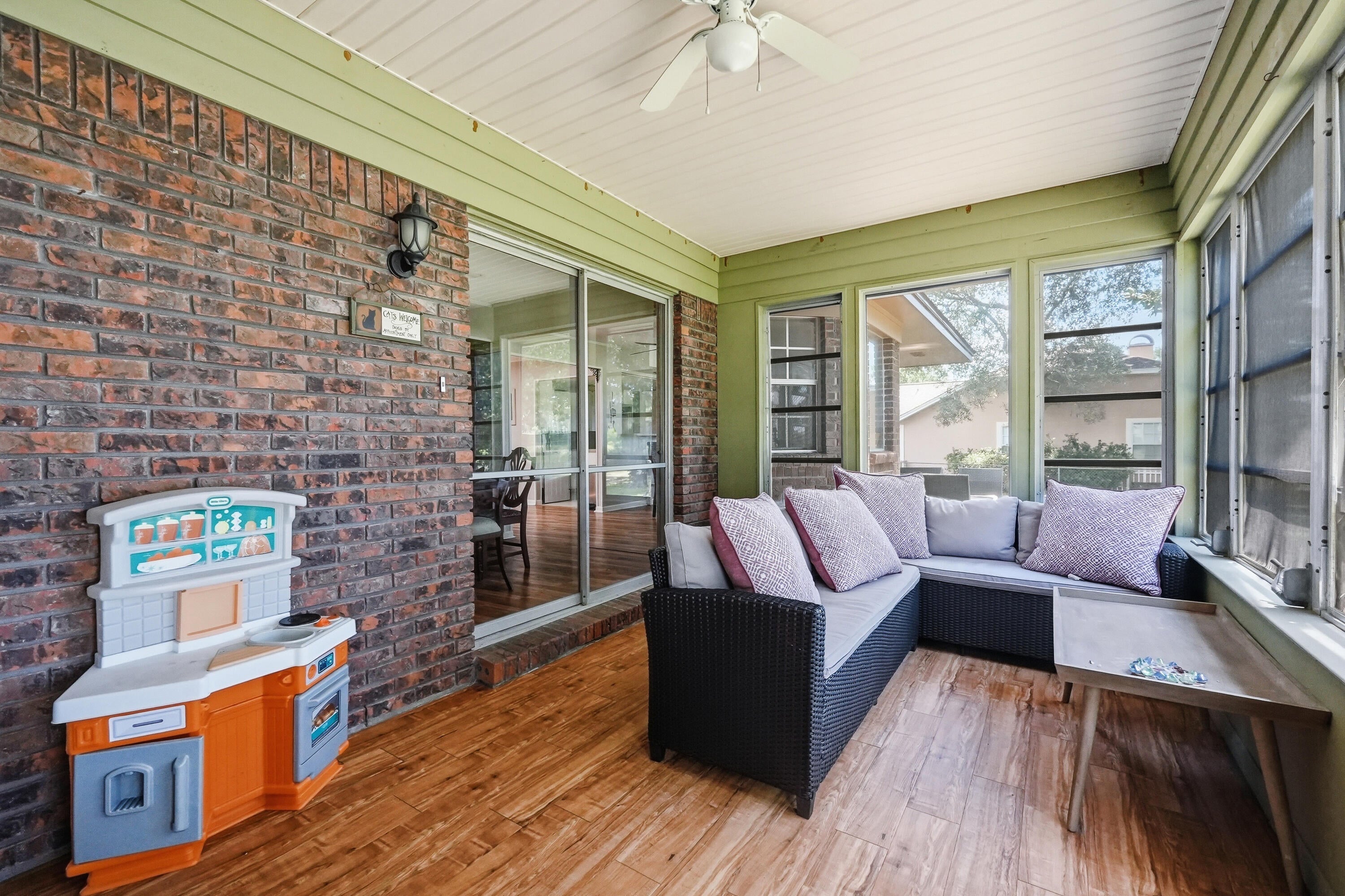 LAKE LORRAINE EST LOT 48 BLK B - Residential